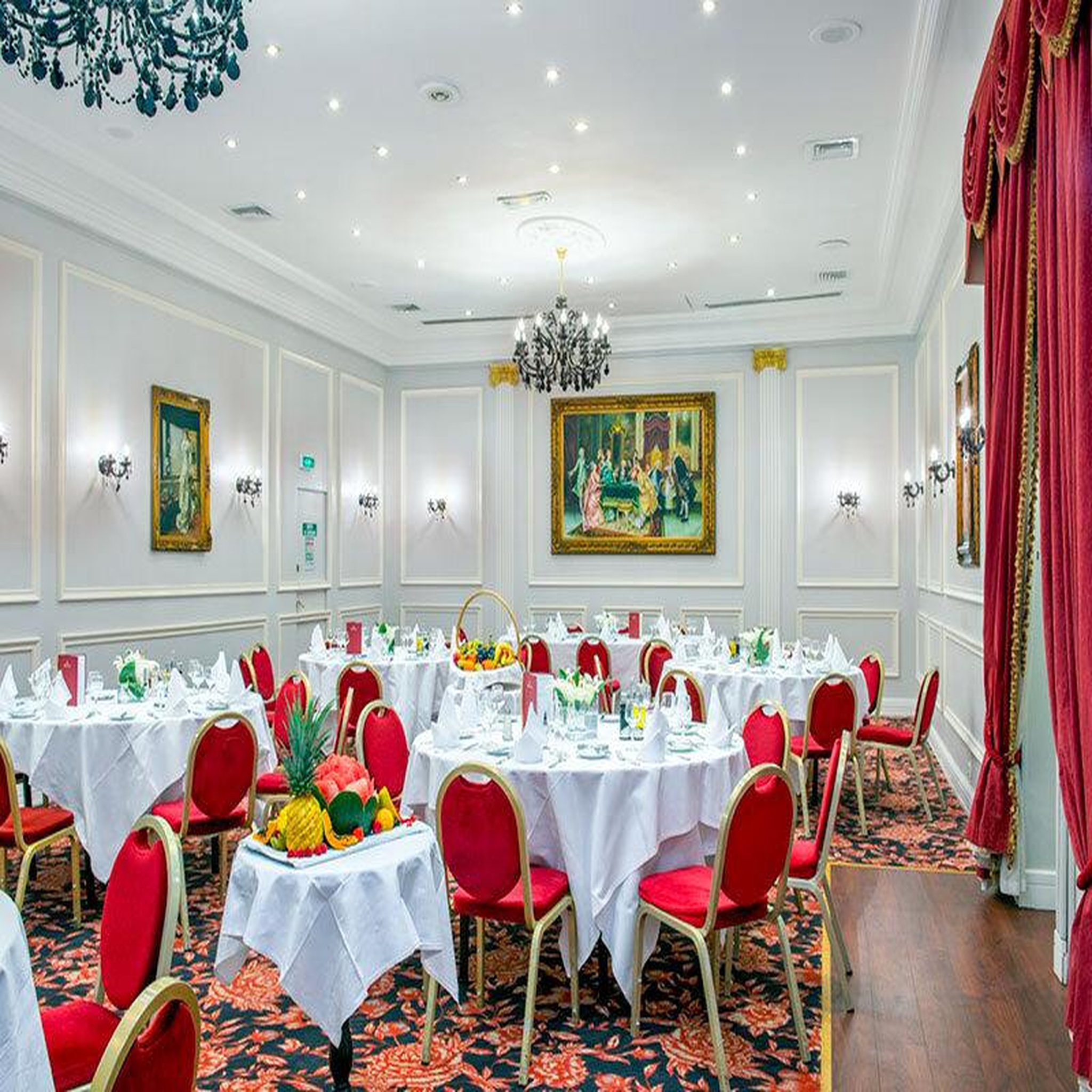 Voir la diapositive 5 : Smartbox 2 jours avec dîner en hôtel 4* sur la promenade des anglais à nice - coffret cadeau séjour