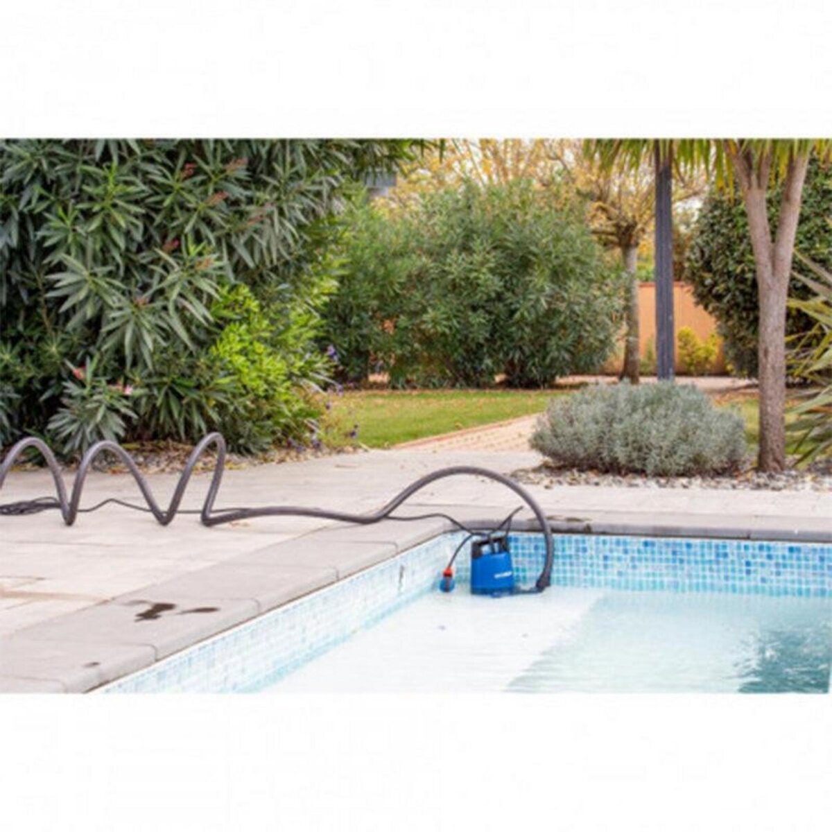 Hyundai Pompe à eau électrique HYUNDAI  HFP750 Vide-cave 750 W 17500 L/h - Eaux chargées