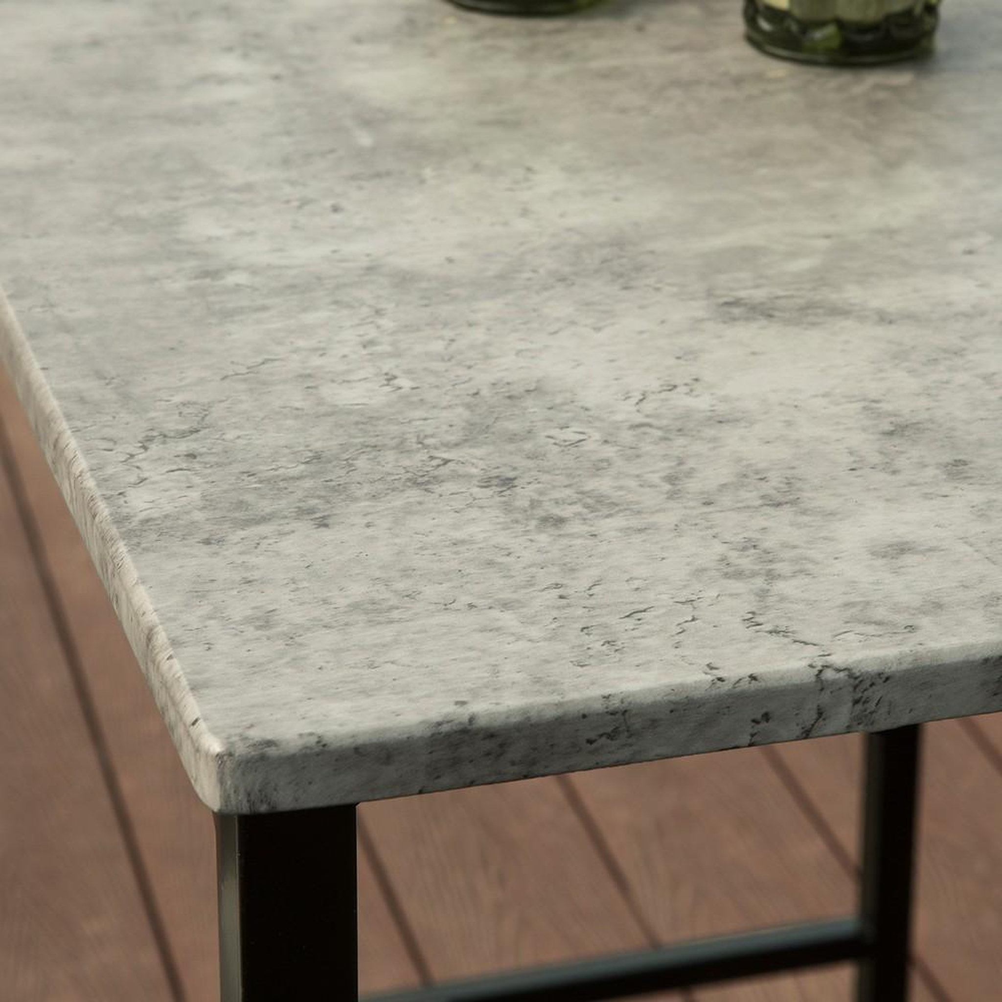 Voir la diapositive 6 : SOBUY SoBuy - Ensemble Table Et 4 Tabourets - Industriel - OGT11