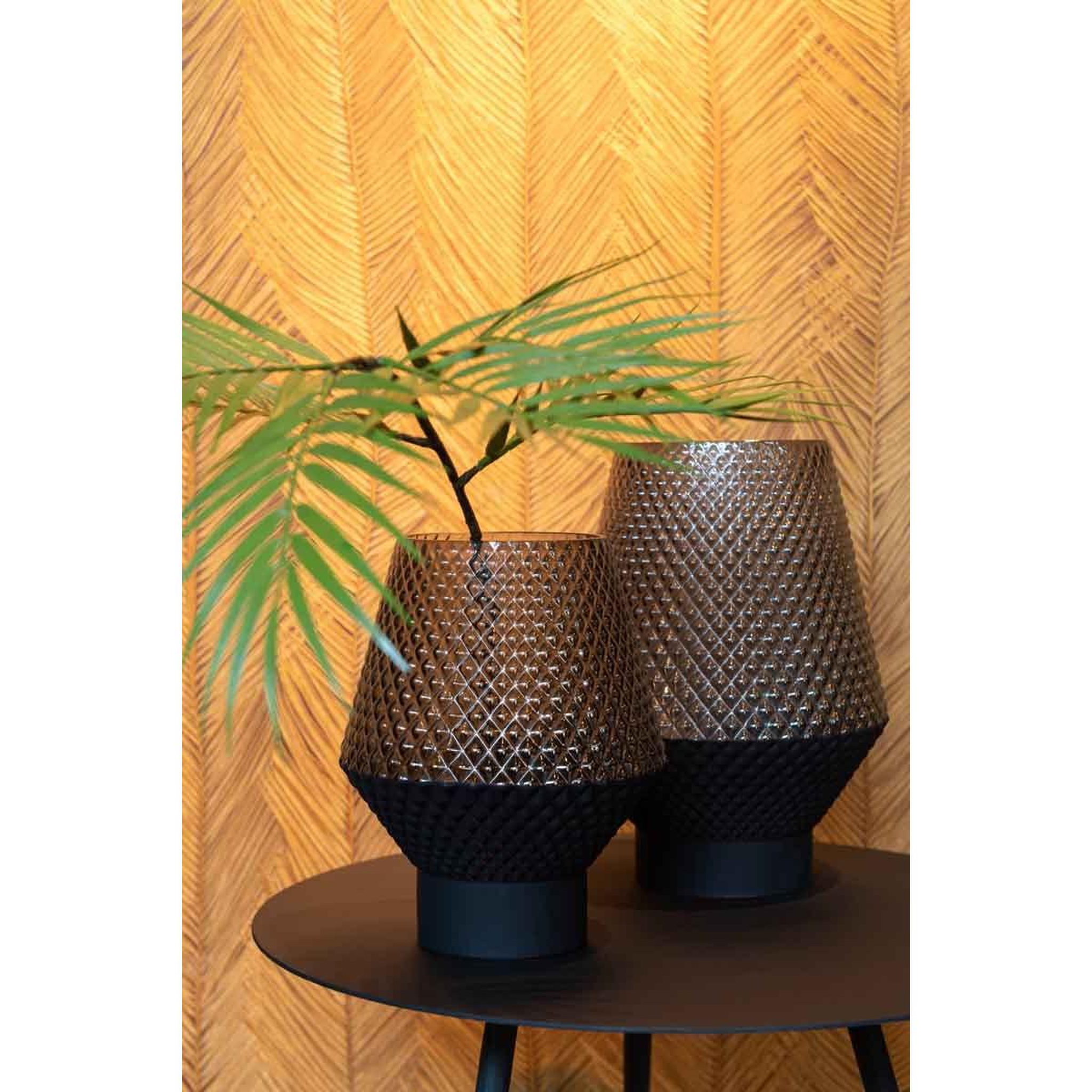Voir la diapositive 4 : J-LINE Vase design en verre  vuoto  22cm gris