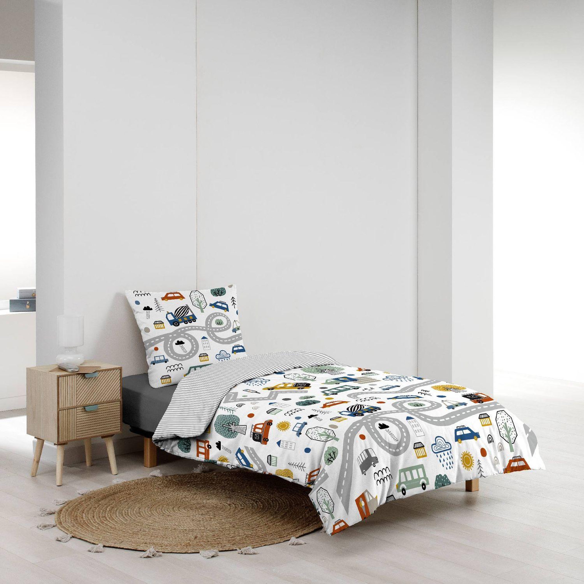 Voir la diapositive 3 : Douceur d'Intérieur Parure de lit enfant PETIT BOLIDE - Coton 42 fils/cm² - 140 x 200 cm - Bleu