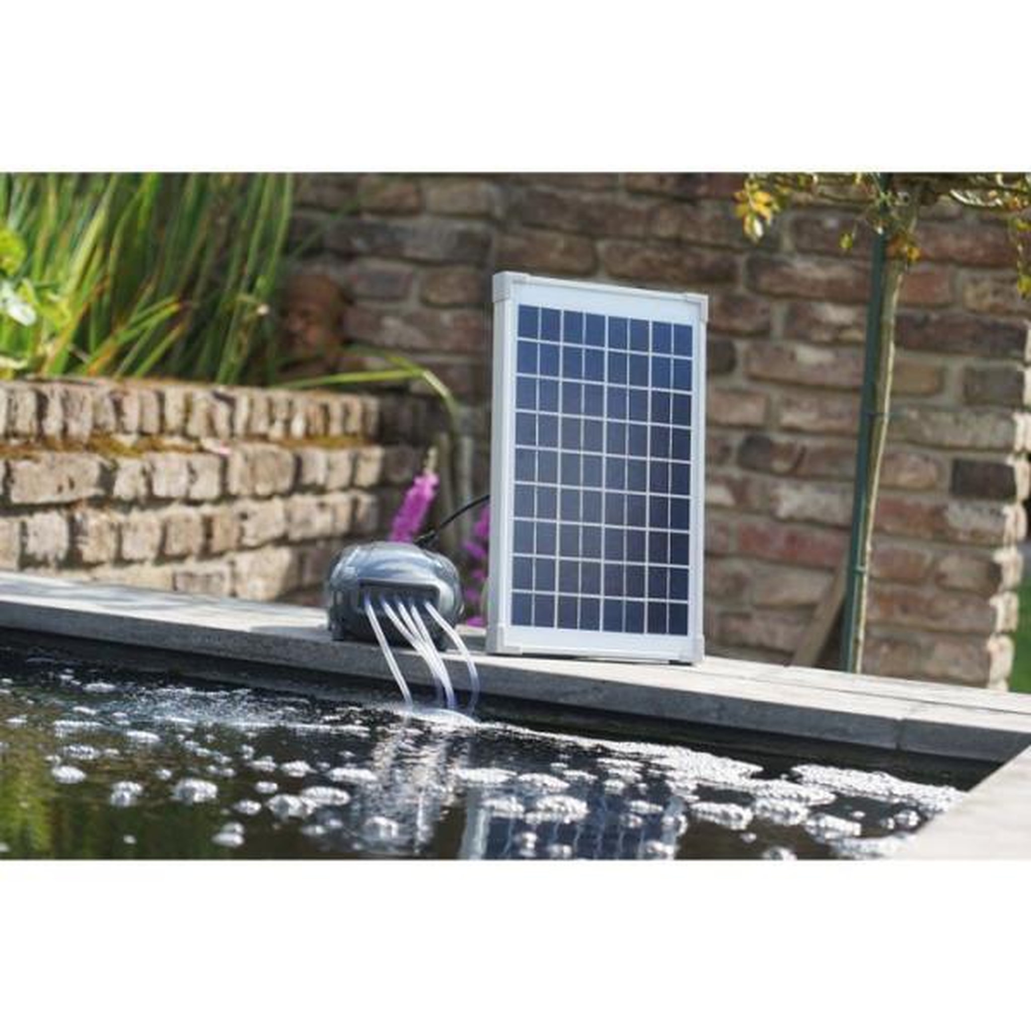 Voir la diapositive 3 : Ubbink Pompe a air - UBBINK - AirSolar 600 - Débit 600 l/h - 5 diffuseurs - Panneau solaire 12Vr