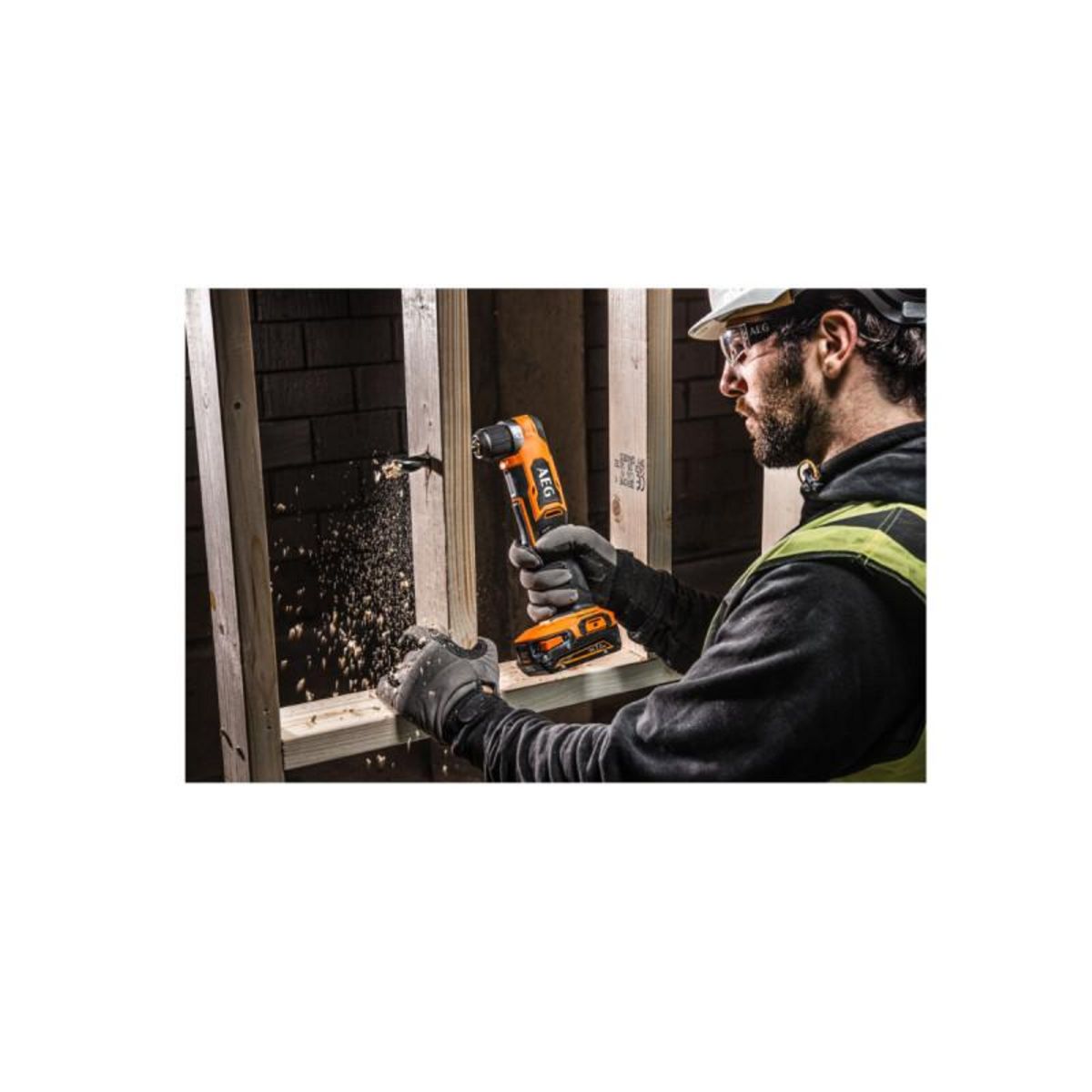 AEG Perceuse-visseuse d'angle AEG 18V Brushless Subcompact 42 Nm - Sans batterie ni chargeur - BS18SRAB