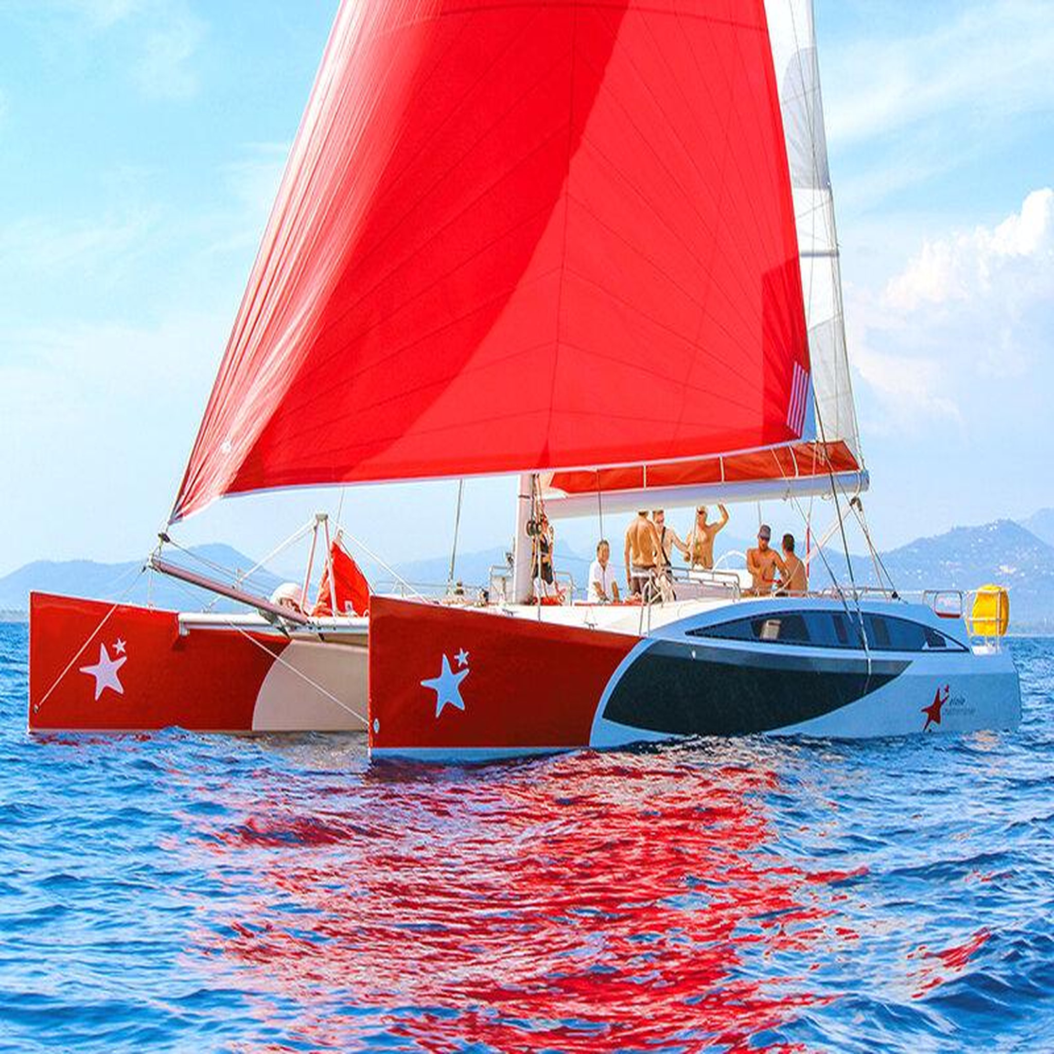 Voir la diapositive 2 : Smartbox Excursion en bateau pour une escapade inoubliable - coffret cadeau multi-thèmes