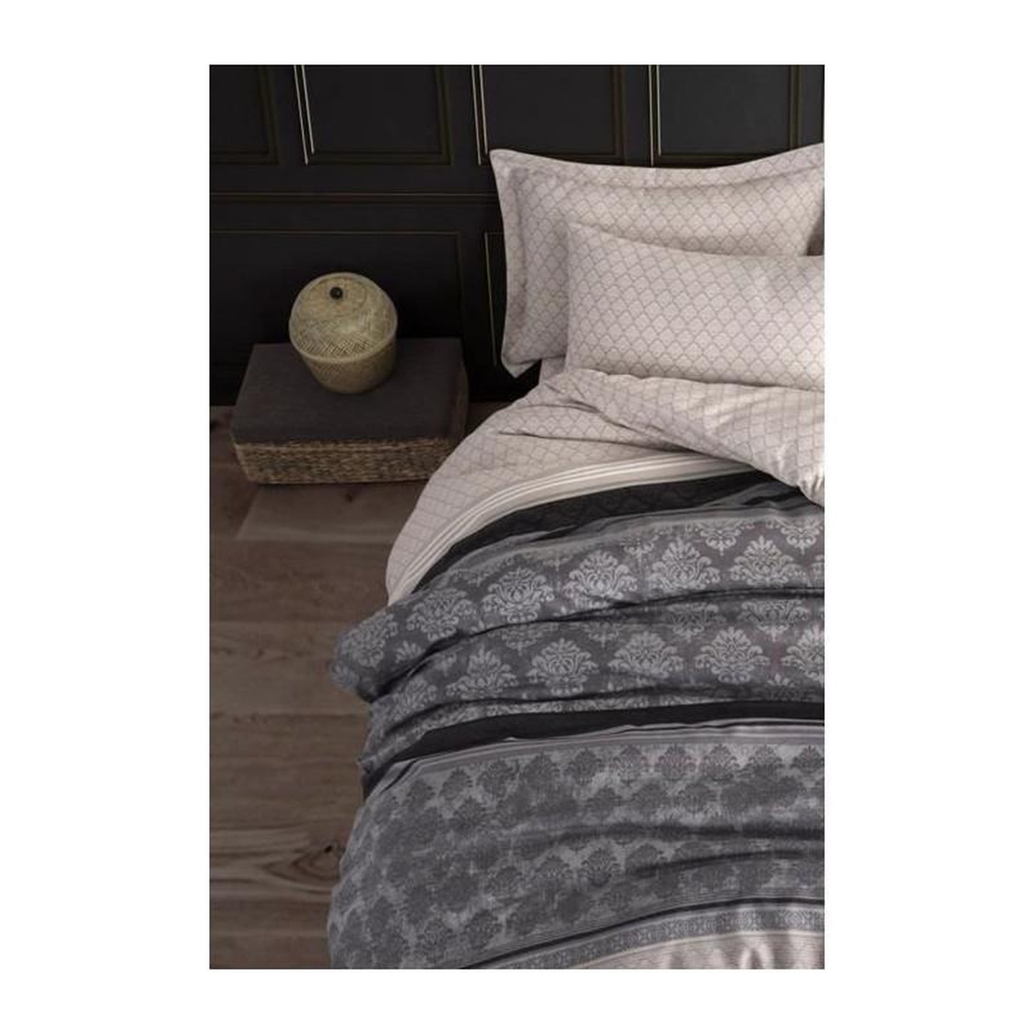 Voir la diapositive 4 : GENERIQUE Parure de lit - 1 housse de couette 220 x 240 cm + 2 taies d'oreiller 60 x 60 cm - 65% coton, 35% polyester - Gris