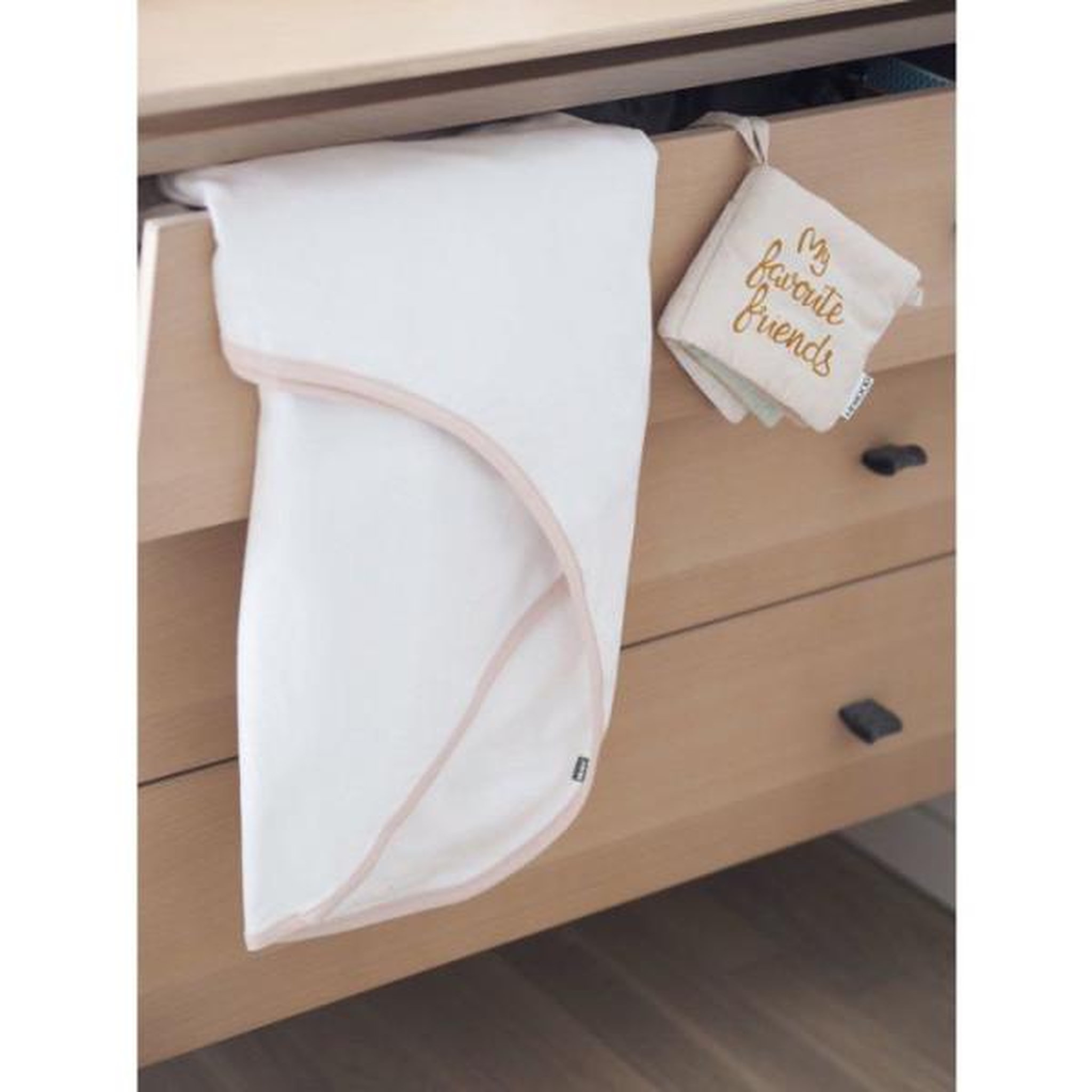 Voir la diapositive 4 : MARKET24 Couverture - BEABA - Miracle™ - Blanc
