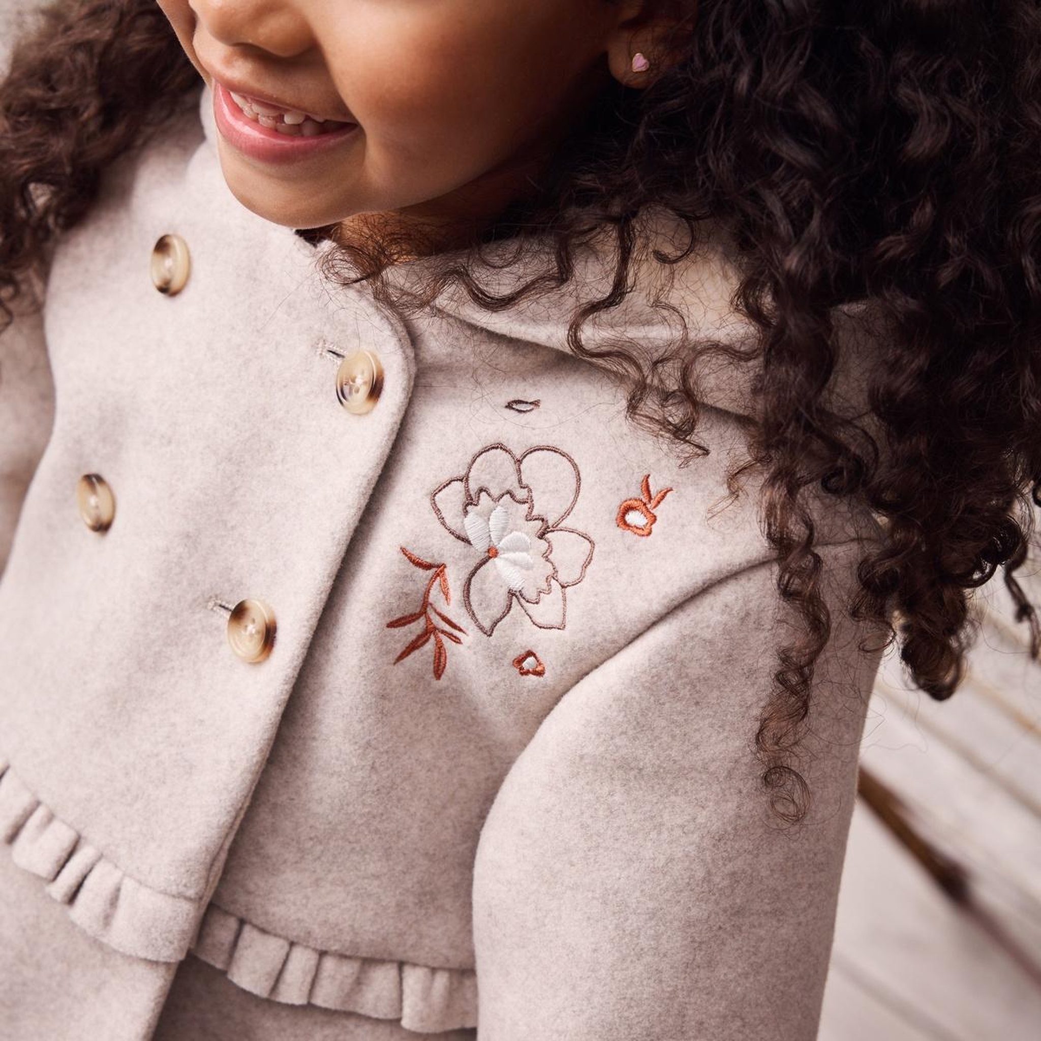 Voir la diapositive 6 : Petit Béguin Manteau enfant avec capuche manouk