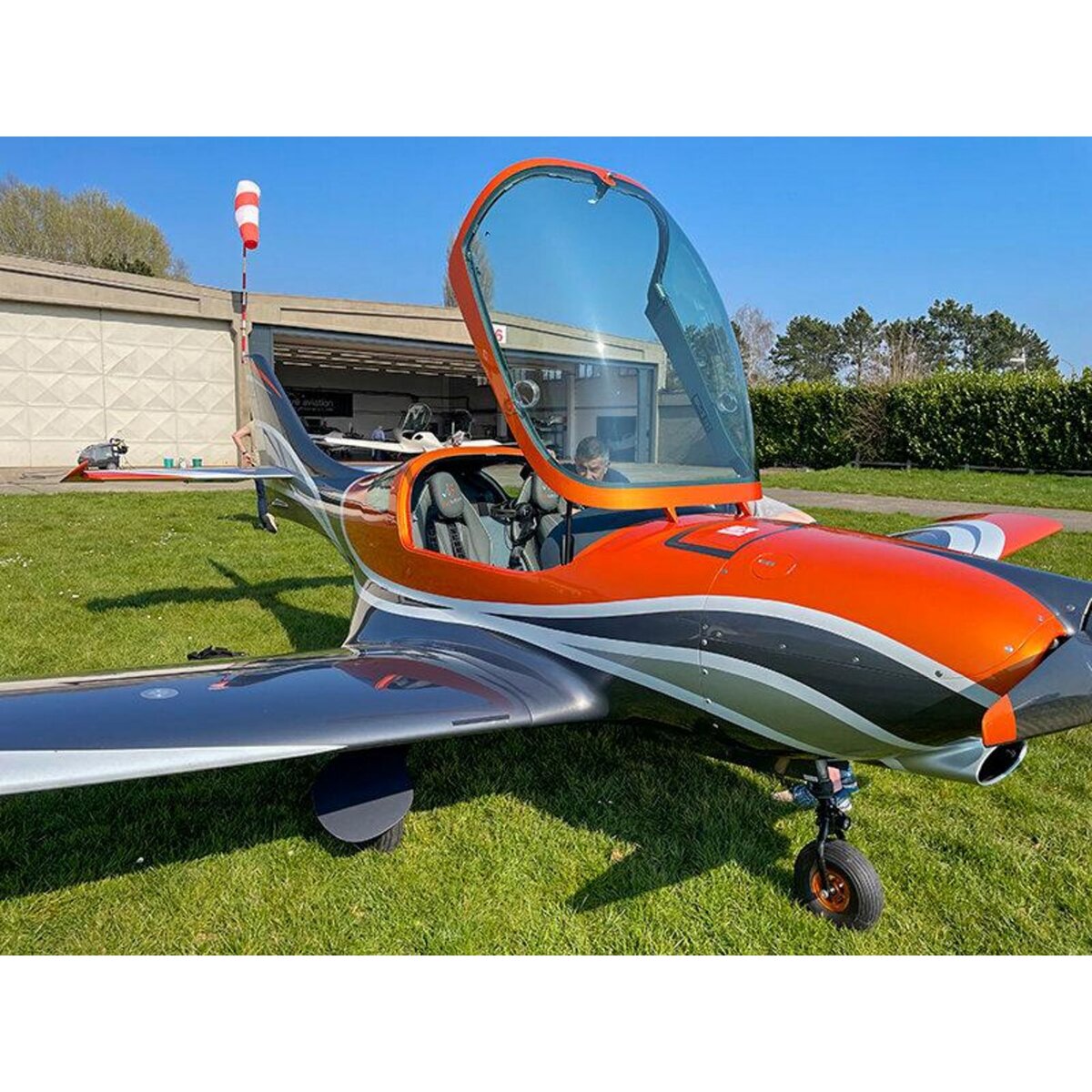 Smartbox Vol en ULM VL-3 de 20 minutes à Cholet - Coffret Cadeau Sport & Aventure