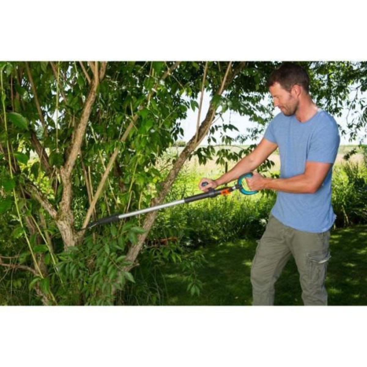 Gardena GARDENA Coupe-branches SlimCut – Lame franche affûtée – Coupe Ø28mm max – Double crémaillere intégrée – Garantie 2