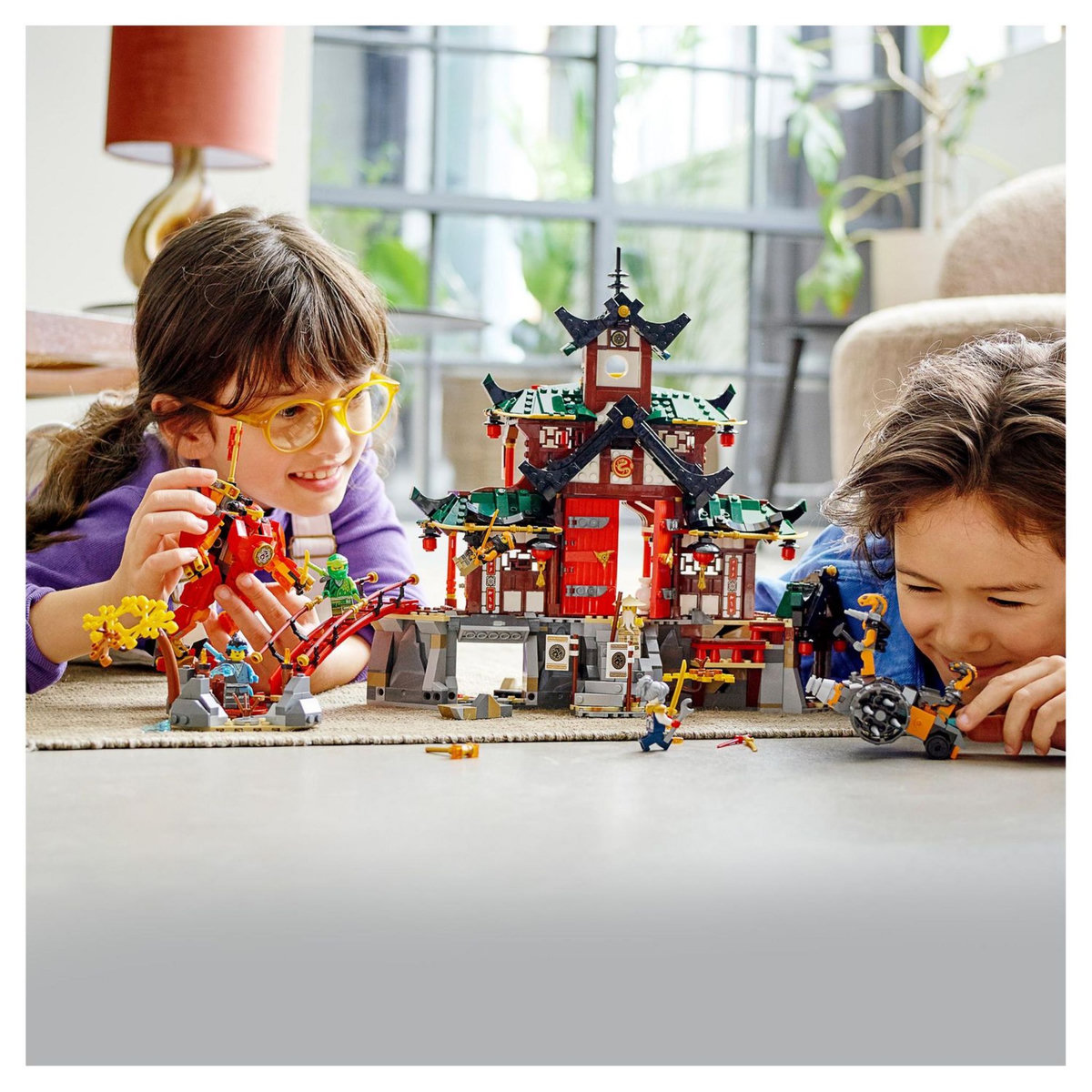 LEGO Ninjago 71767 - Le temple Dojo Ninja, Set Maîtres du Spinjitzu, Jouet Enfants +8 Ans avec Figurines Lloyd, Kai et Serpent avec bannière de mission à collectionner