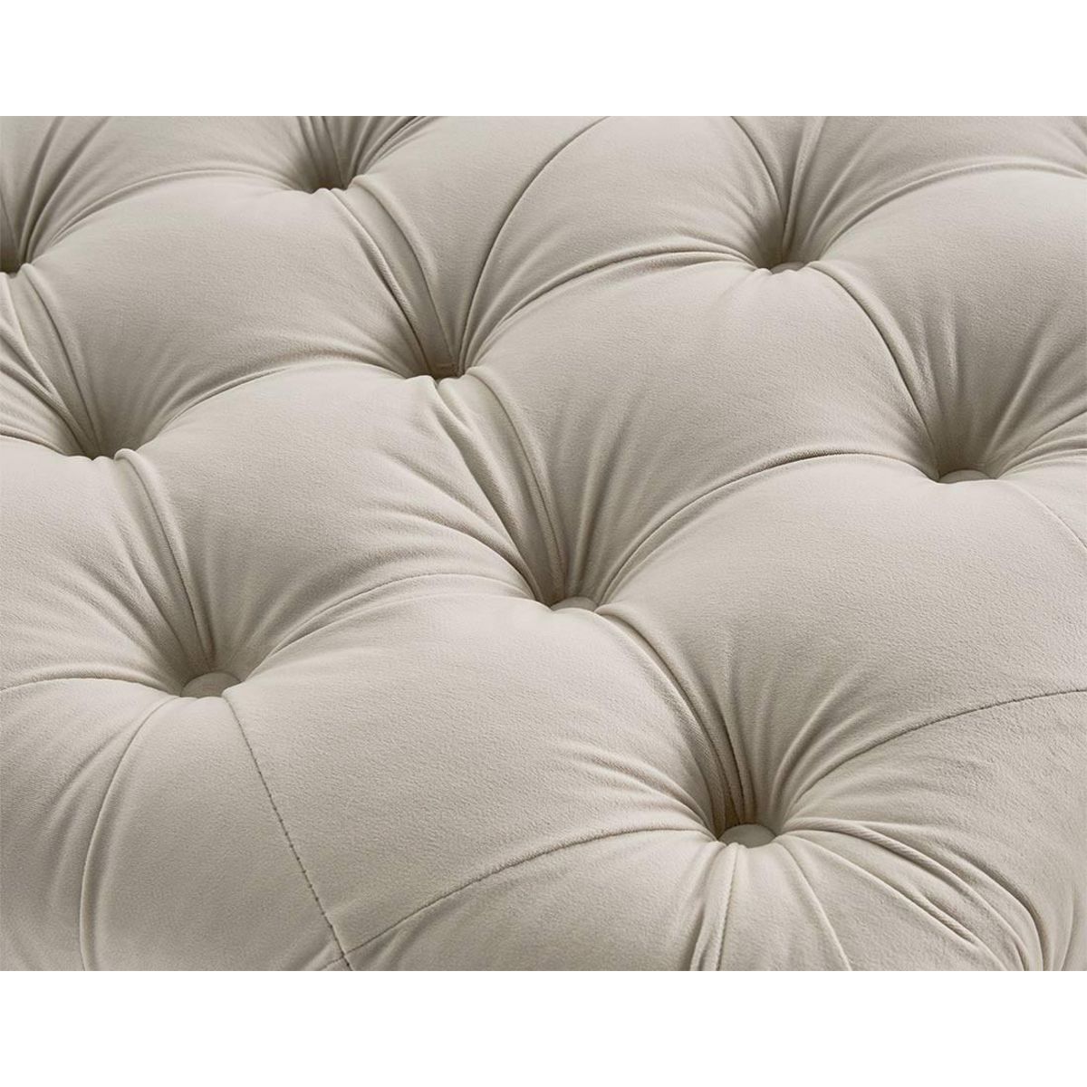 LISA DESIGN Walter - pouf chesterfield en velours - pieds bois