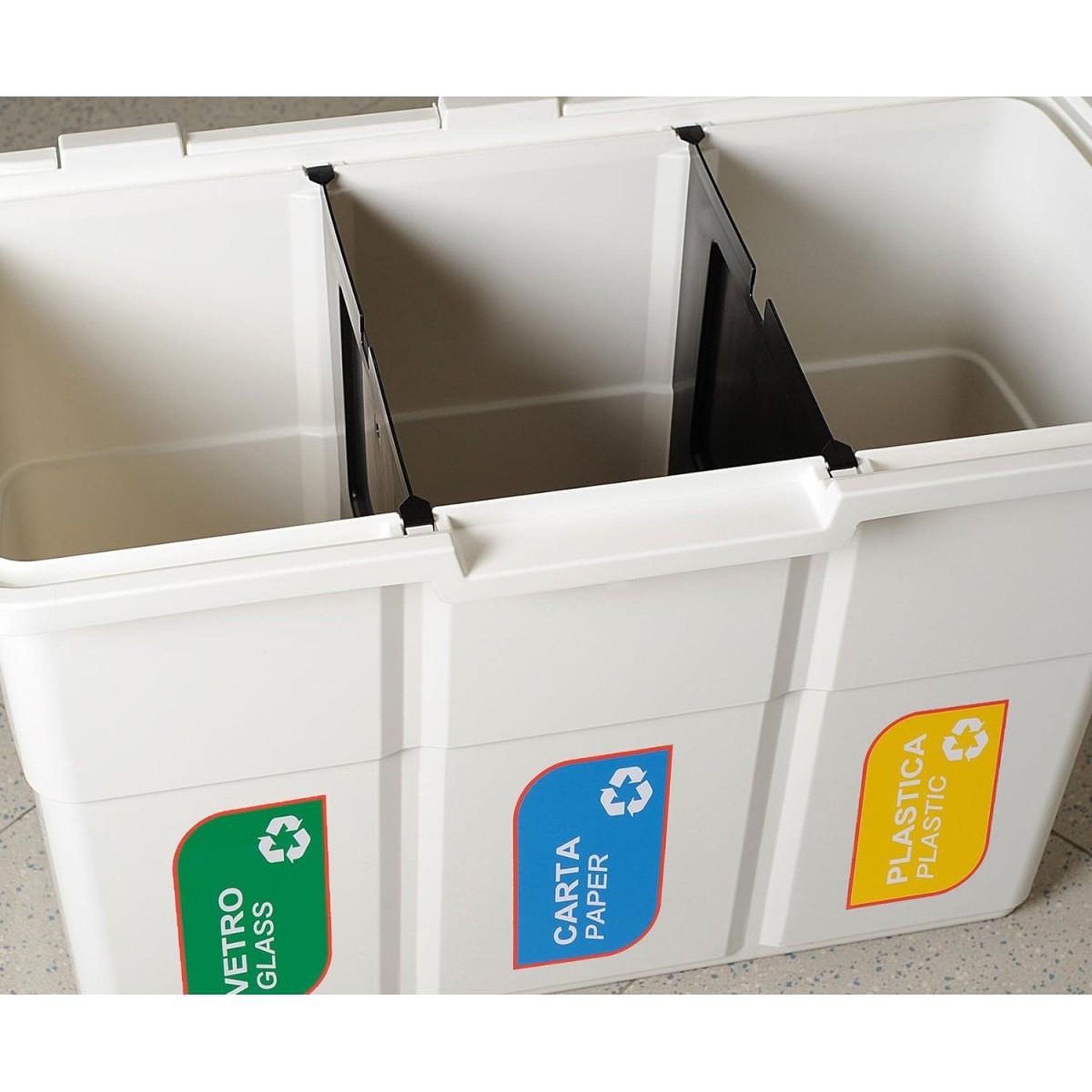 Voir la diapositive 2 : DEA HOME Poubelle de tri 3 bacs de 25L Dim 75 x 37 x H50 cm Avec couvercle Recyclage 3 en 1 DEA HOME
