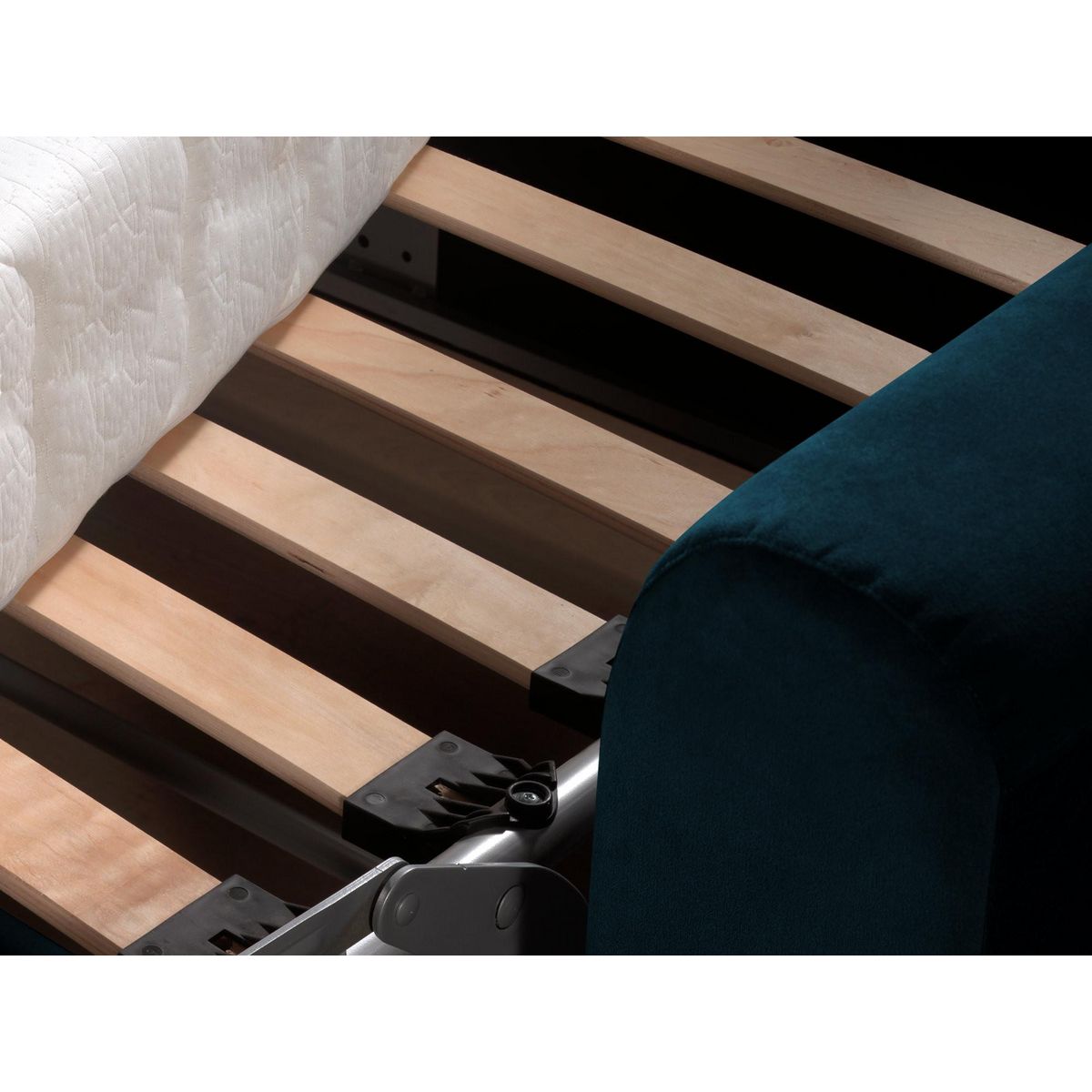 LISA DESIGN Owen - canapé 3 places convertible express couchage quotidien 140 cm matelas 12 cm en velours