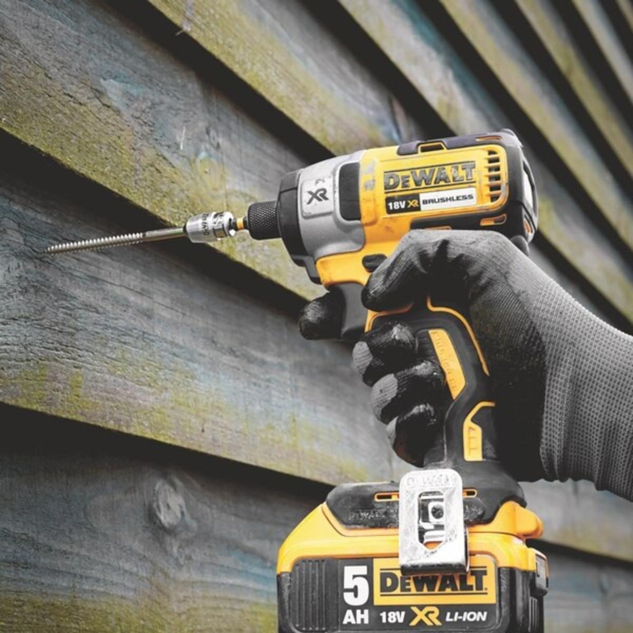 Voir la diapositive 4 : Dewalt Coffret perceuse visseuse à percussion et visseuse à chocs 18v - 5ah - dck266p2t