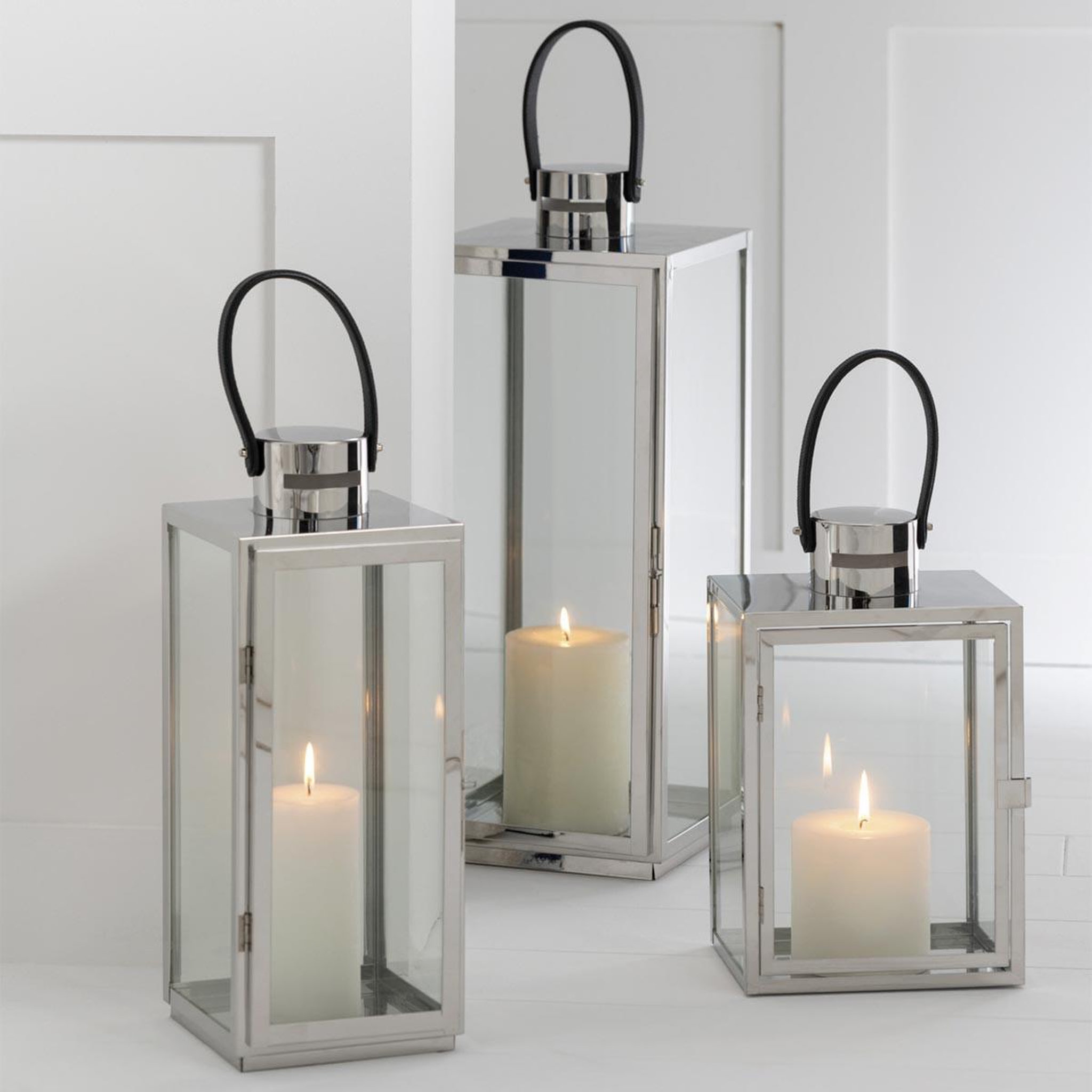 Voir la diapositive 5 : J-LINE Lanterne en Verre  Rosalinda  76cm Argent