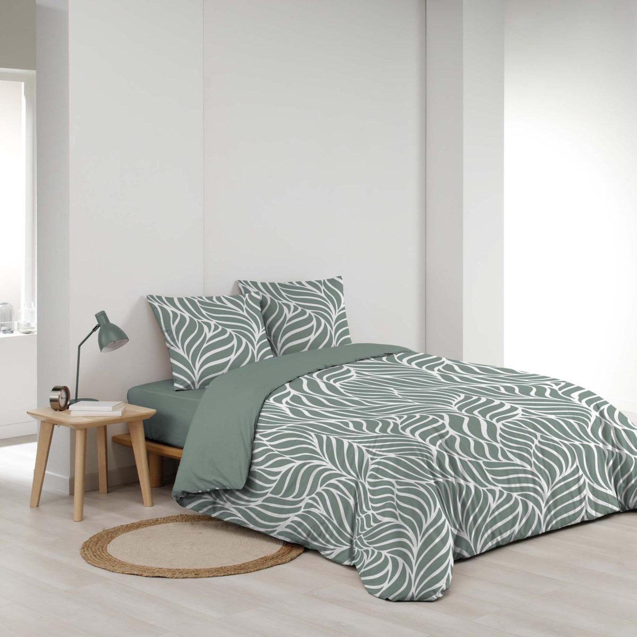 Voir la diapositive 2 : Douceur d'Intérieur Parure de lit 3 pièces  morgane  260x240cm vert sauge