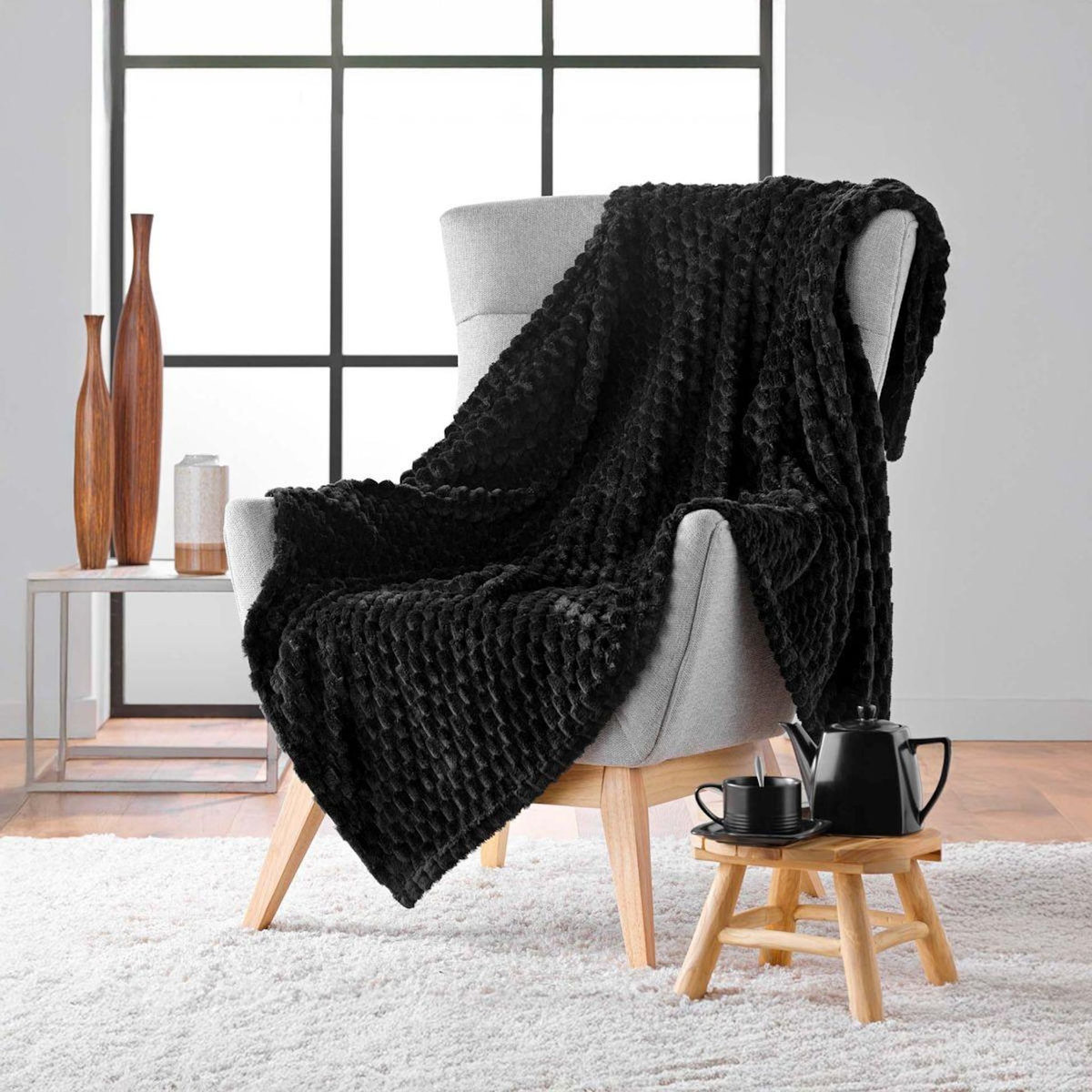 Paris Prix Plaid Flanelle en Relief  Mini Frosty  125x150cm Noir