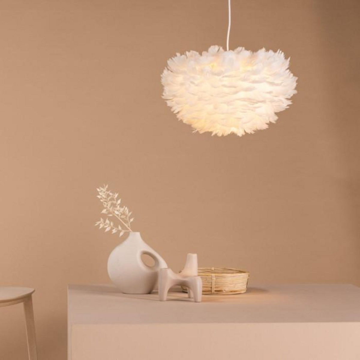 Paris Prix Lampe Suspension en plume  Nicola  45cm Blanc