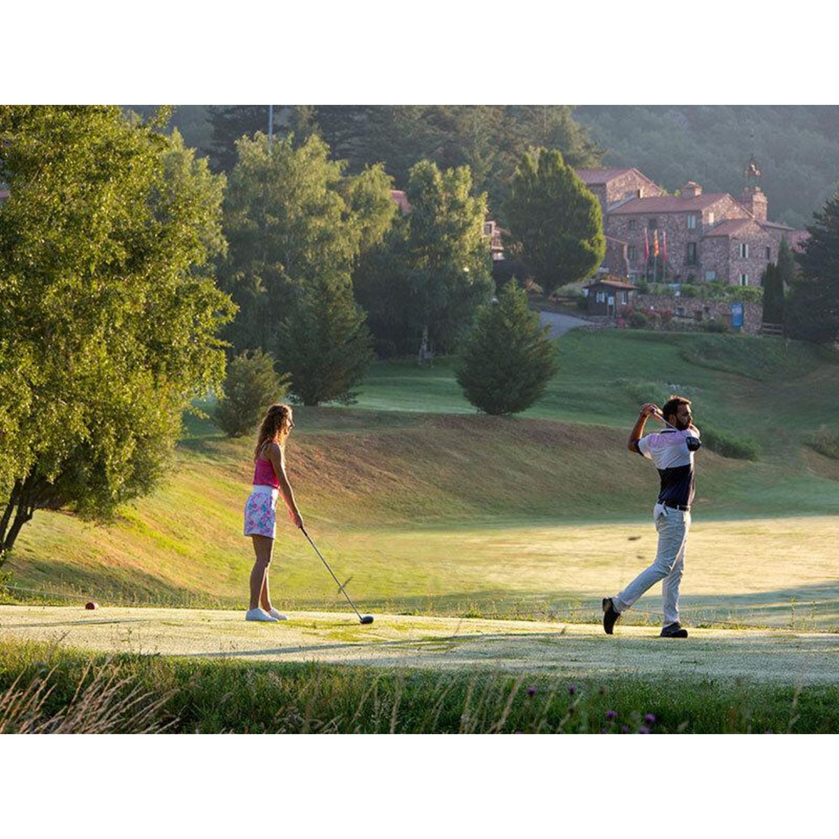 Smartbox 2 jours en hôtel 4* avec spa et parcours de golf à la frontière espagnole - Coffret Cadeau Séjour