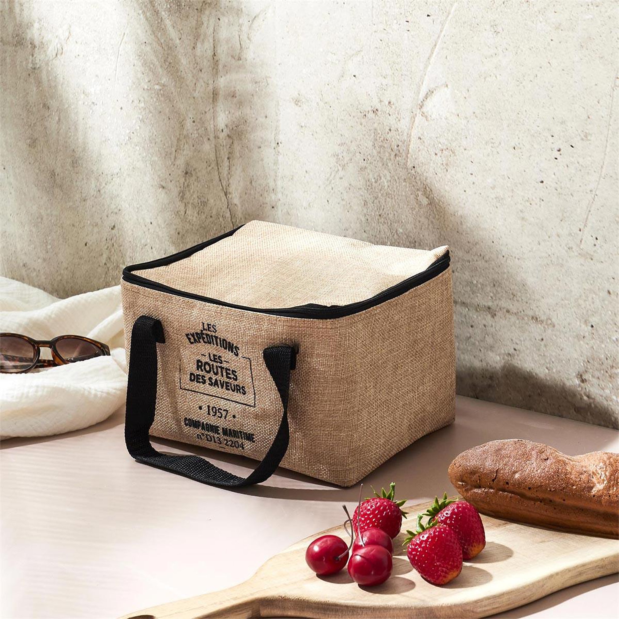 Voir la diapositive 5 : COOK CONCEPT Lunch Bag Fraicheur Isotherme  Effet Jute  16cm Beige