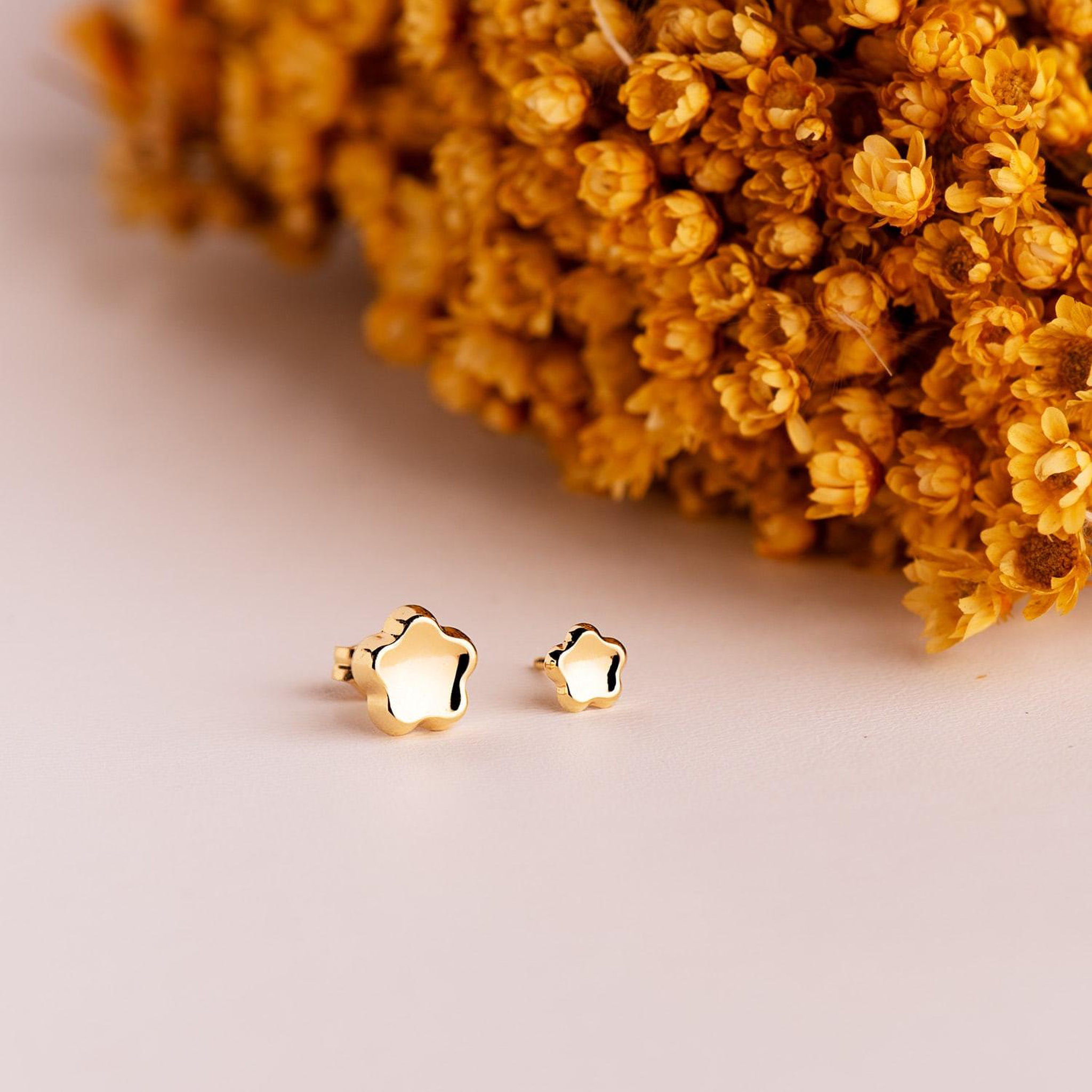 Voir la diapositive 3 : L'ATELIER D'AZUR Boucles d'Oreilles Or 18 Carats 750/000 Jaune Fleur