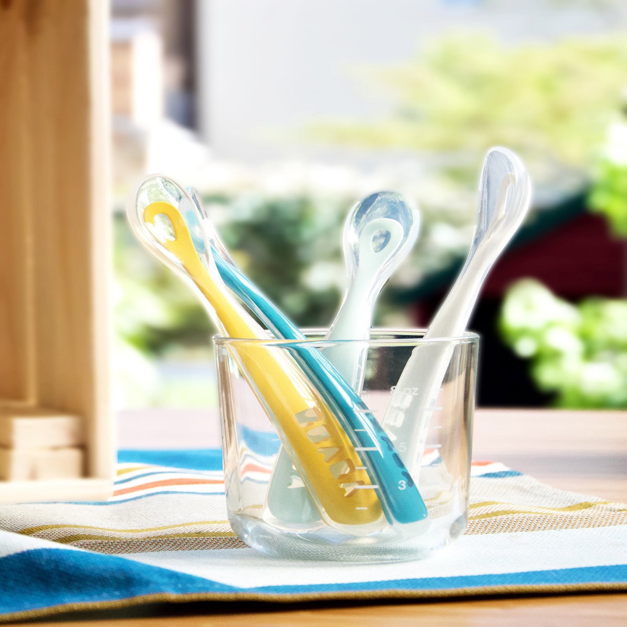 Voir la diapositive 2 : BEABA Lot de 4 cuillères 1er repas soft en silicone