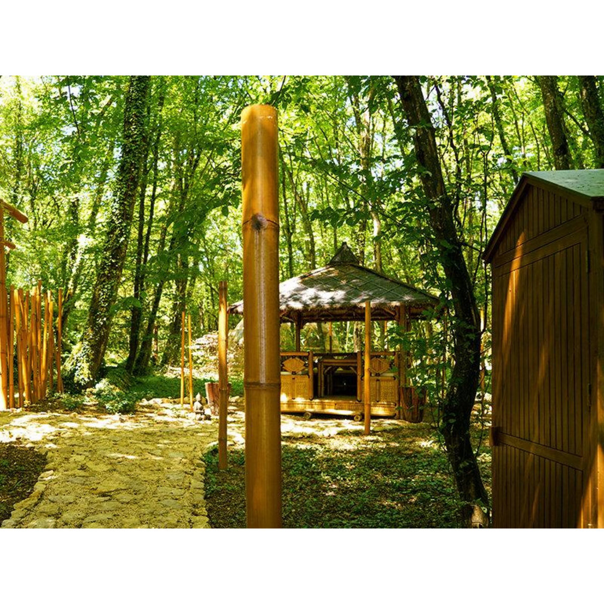 Smartbox Escale insolite de 2 jours en bulle suspendue près de Lyon - Coffret Cadeau Séjour