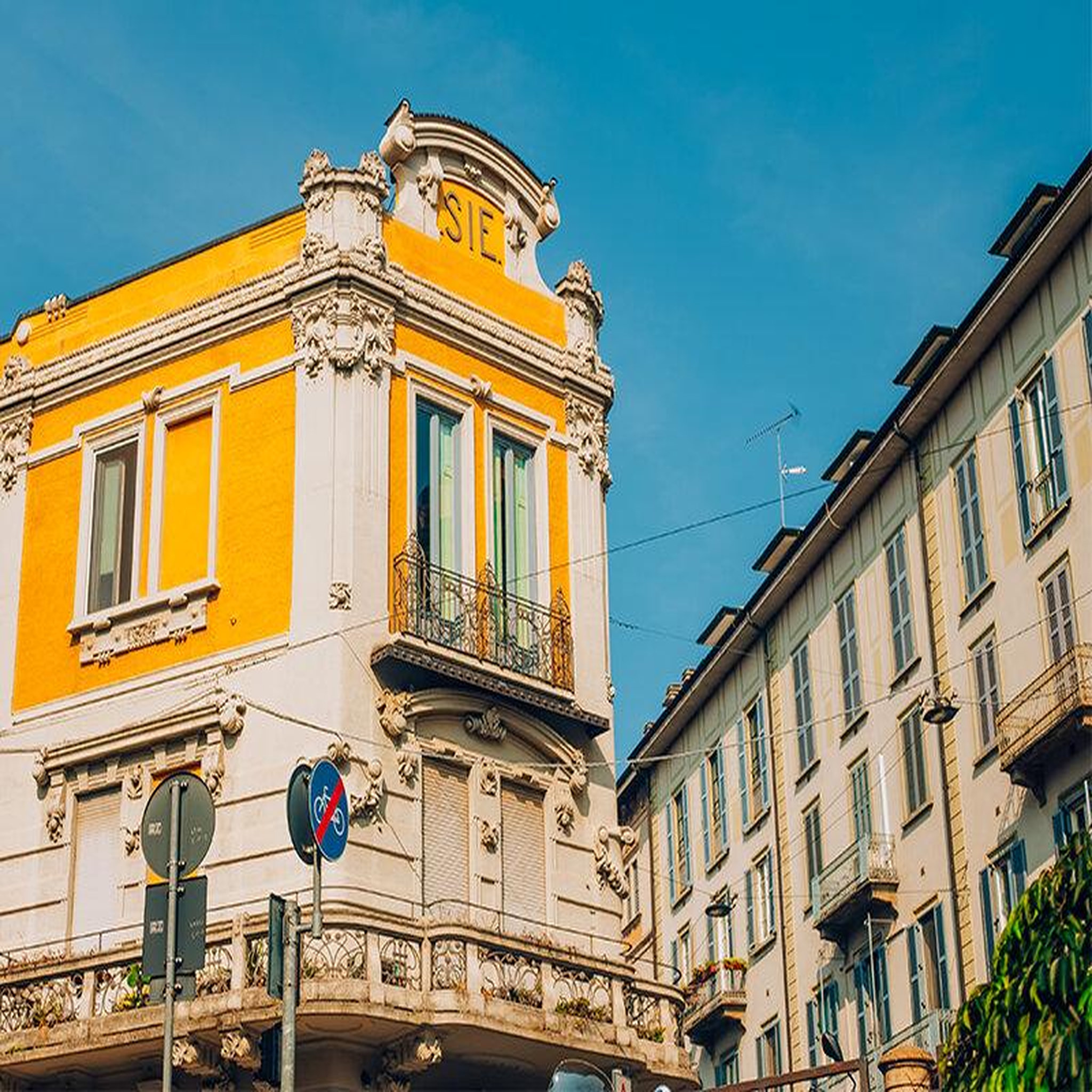 Voir la diapositive 3 : Smartbox 4 jours à milan avec croisière - coffret cadeau séjour