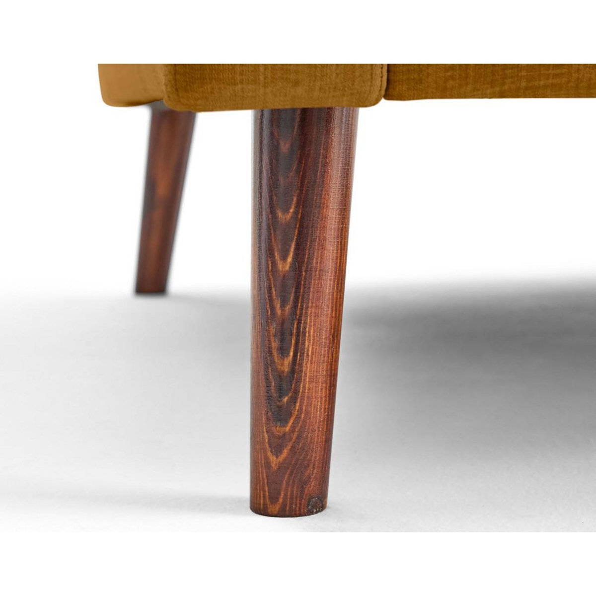 LISA DESIGN Ostrava - canapé droit 3 places en velours pieds en bois