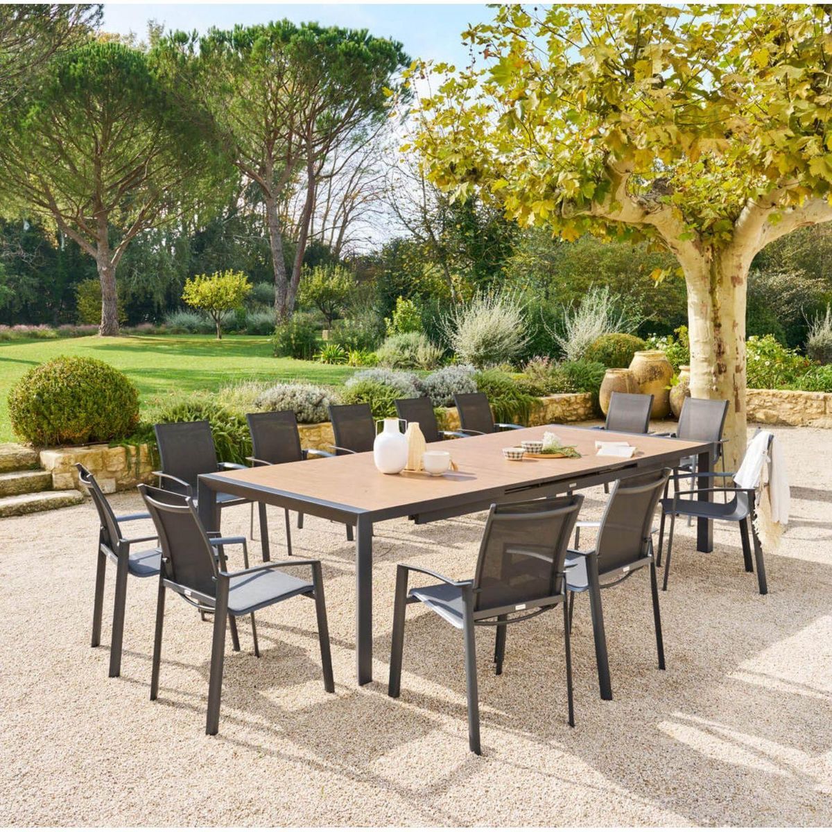 HESPERIDE Table de jardin extensible en aluminium effet bois 14 places EVASION