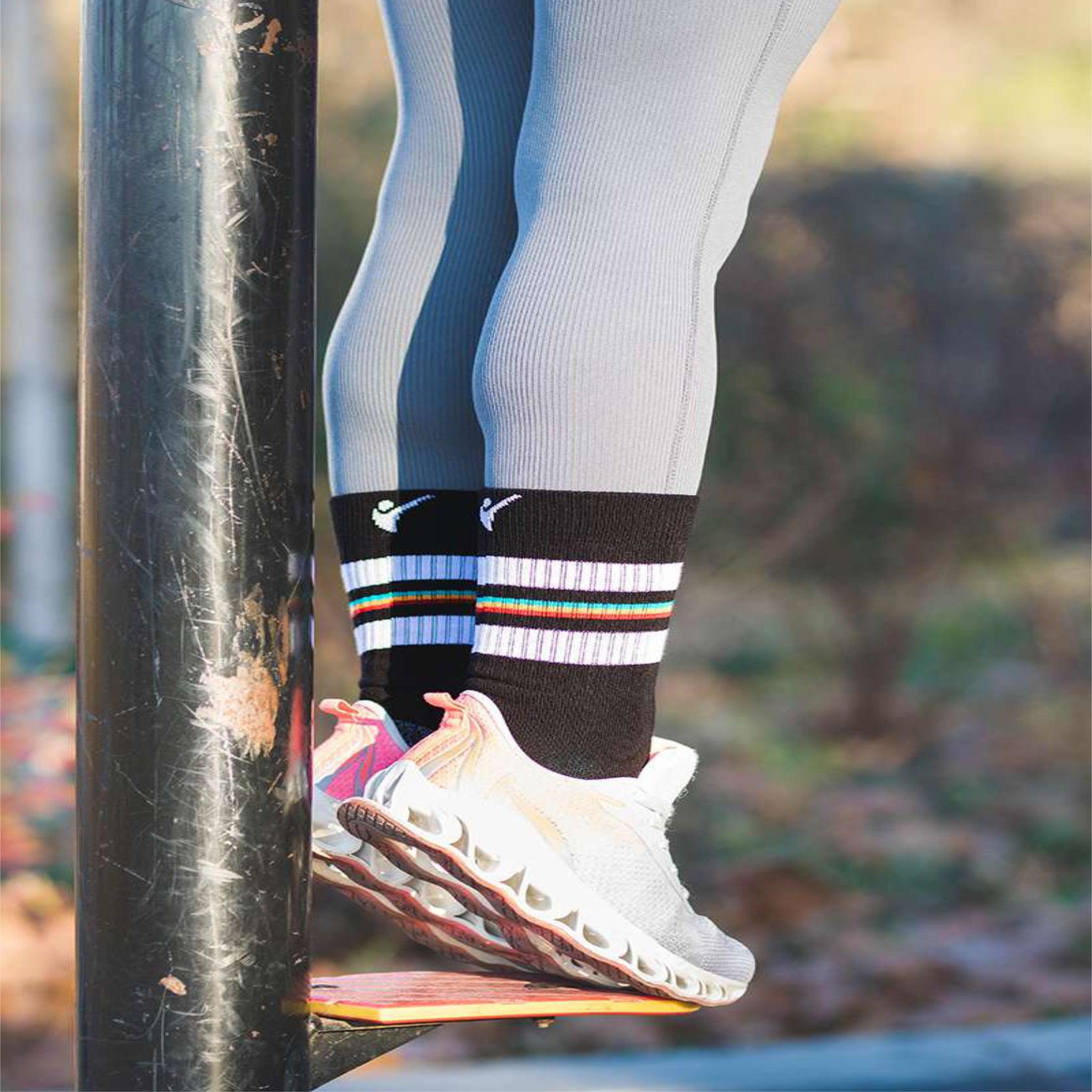 Voir la diapositive 2 : TRY TO FLY Chaussettes active life style - noir, style rétro