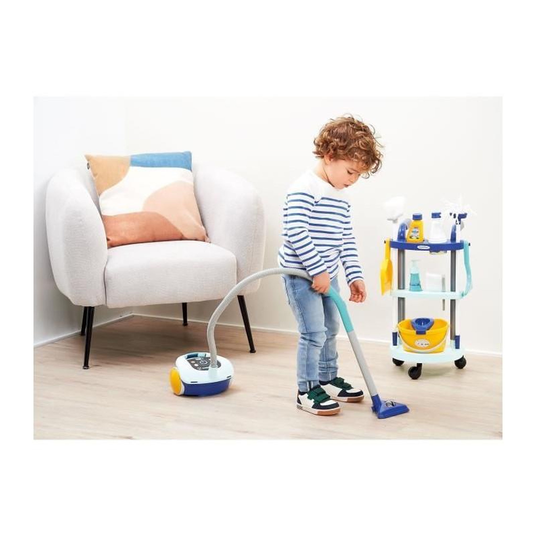 Voir la diapositive 3 : Ecoiffier Chariot ménage + aspirateur - ECOIFFIER - 2774 - Faire le ménage devien un plaisir