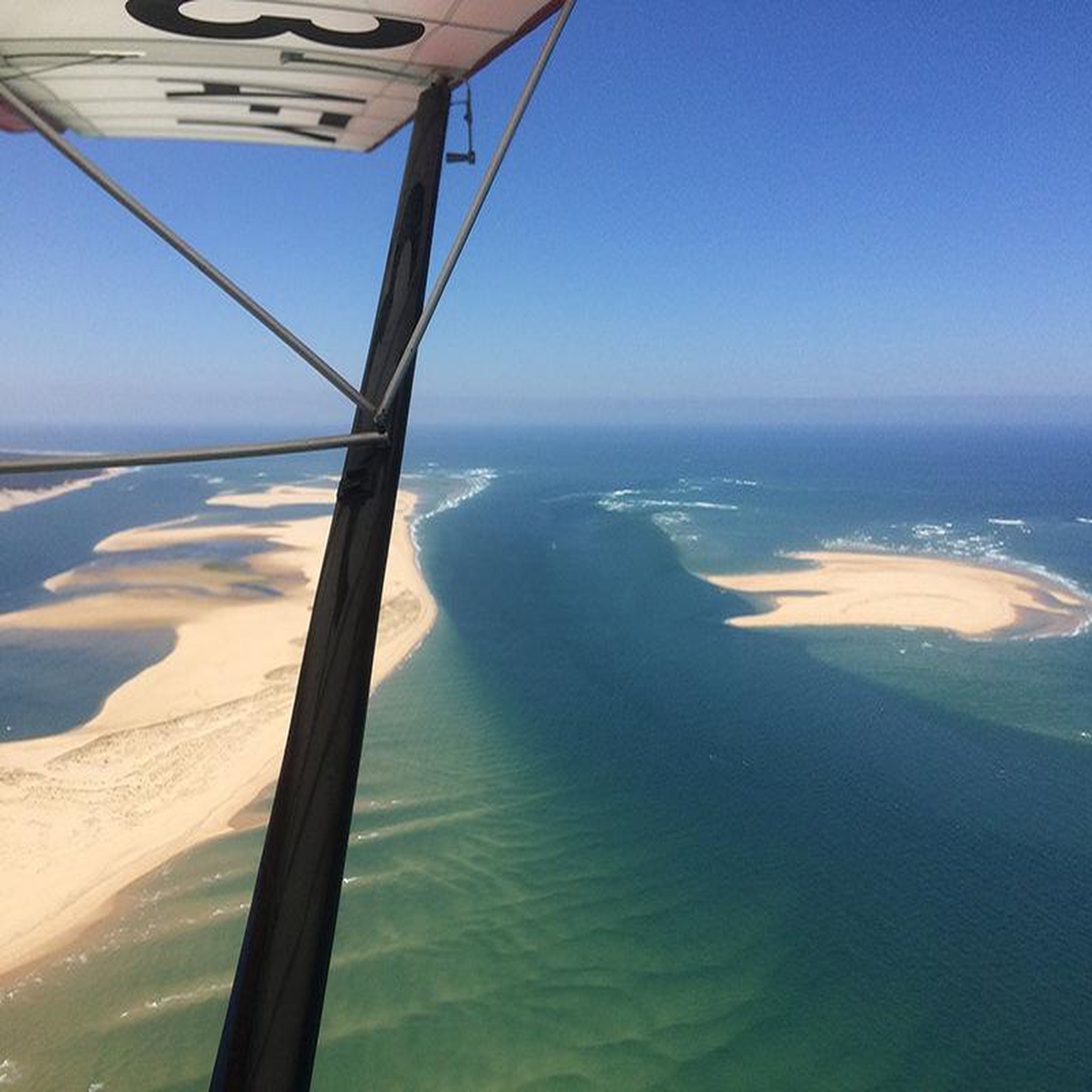 Voir la diapositive 2 : Smartbox 20 minutes de vol en ulm au-dessus du bassin d'arcachon et du banc d'arguin - coffret cadeau sport & aventure
