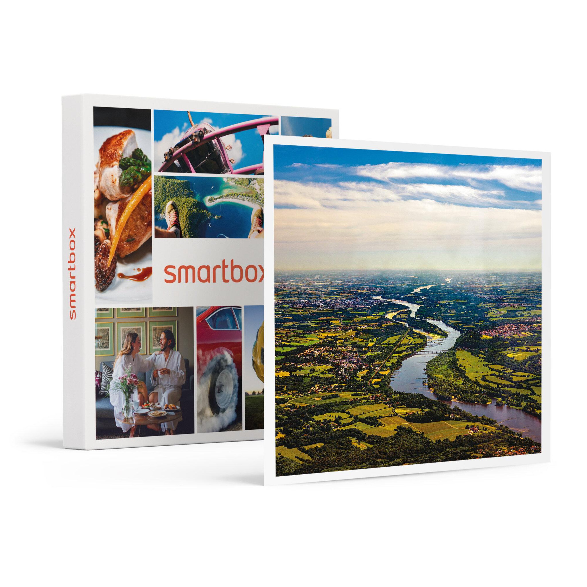 Voir la diapositive 1 : Smartbox Baptême de 45 minutes en ULM avec survol de la Loire pour 2 personnes - Coffret Cadeau Sport & Aventure