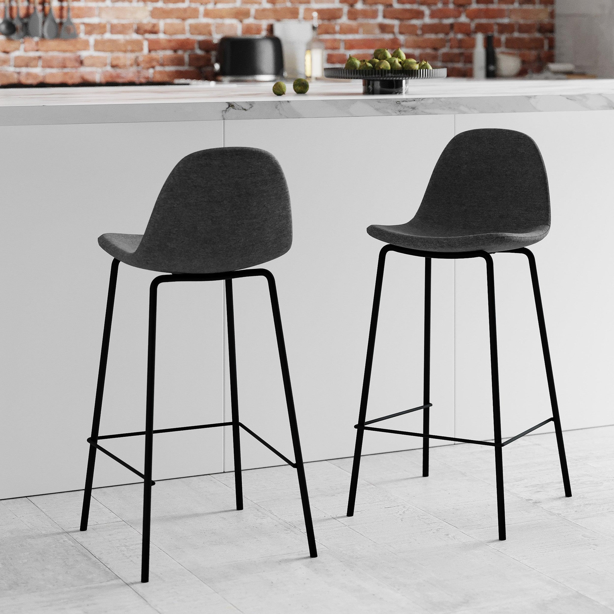 Voir la diapositive 2 : MAISON PAVANE Lot de 2 chaises pour îlot central en tissu gris foncé 65,5 cm-henrik