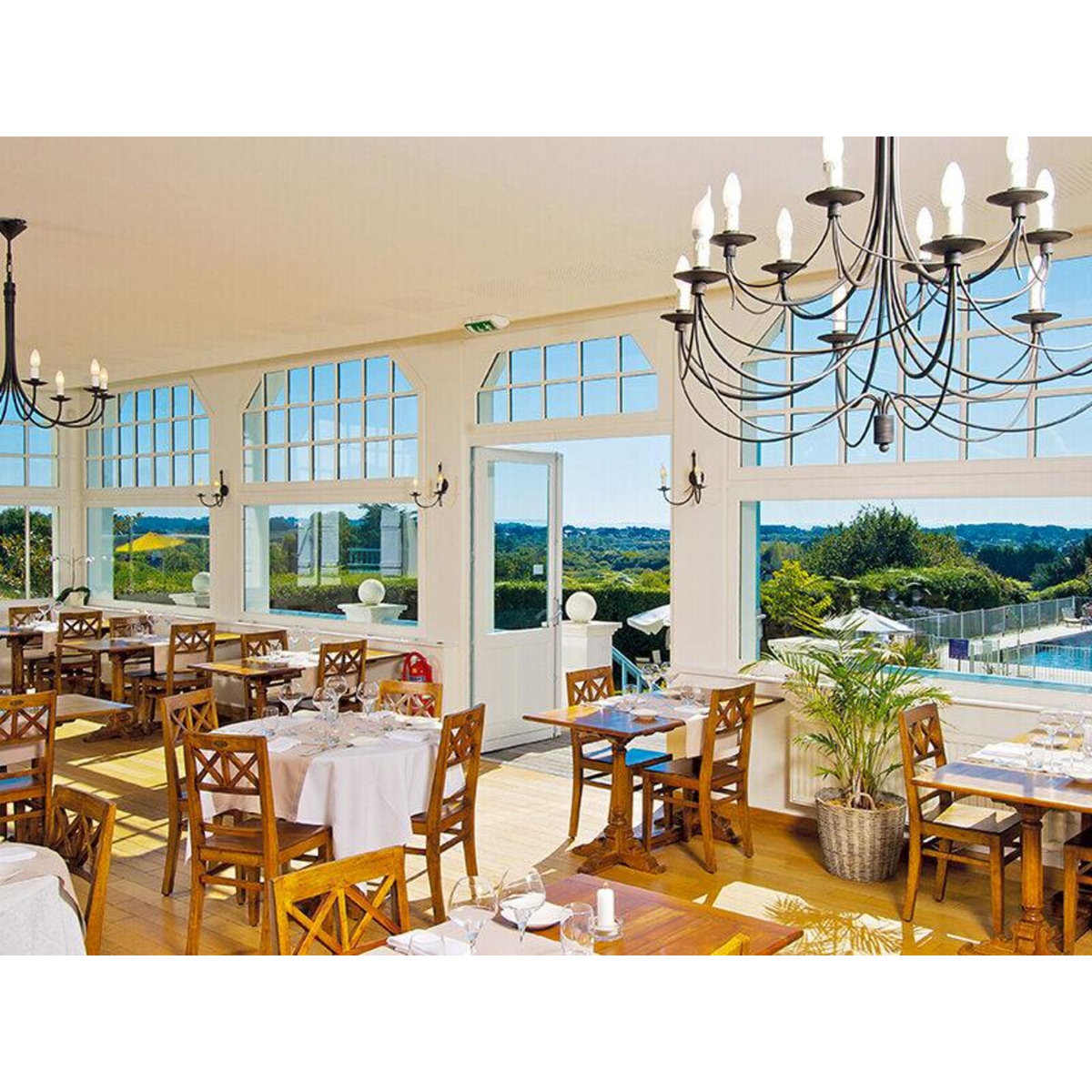 Smartbox Dîner gourmand avec boisson à une table exquise en Bretagne - Coffret Cadeau Gastronomie