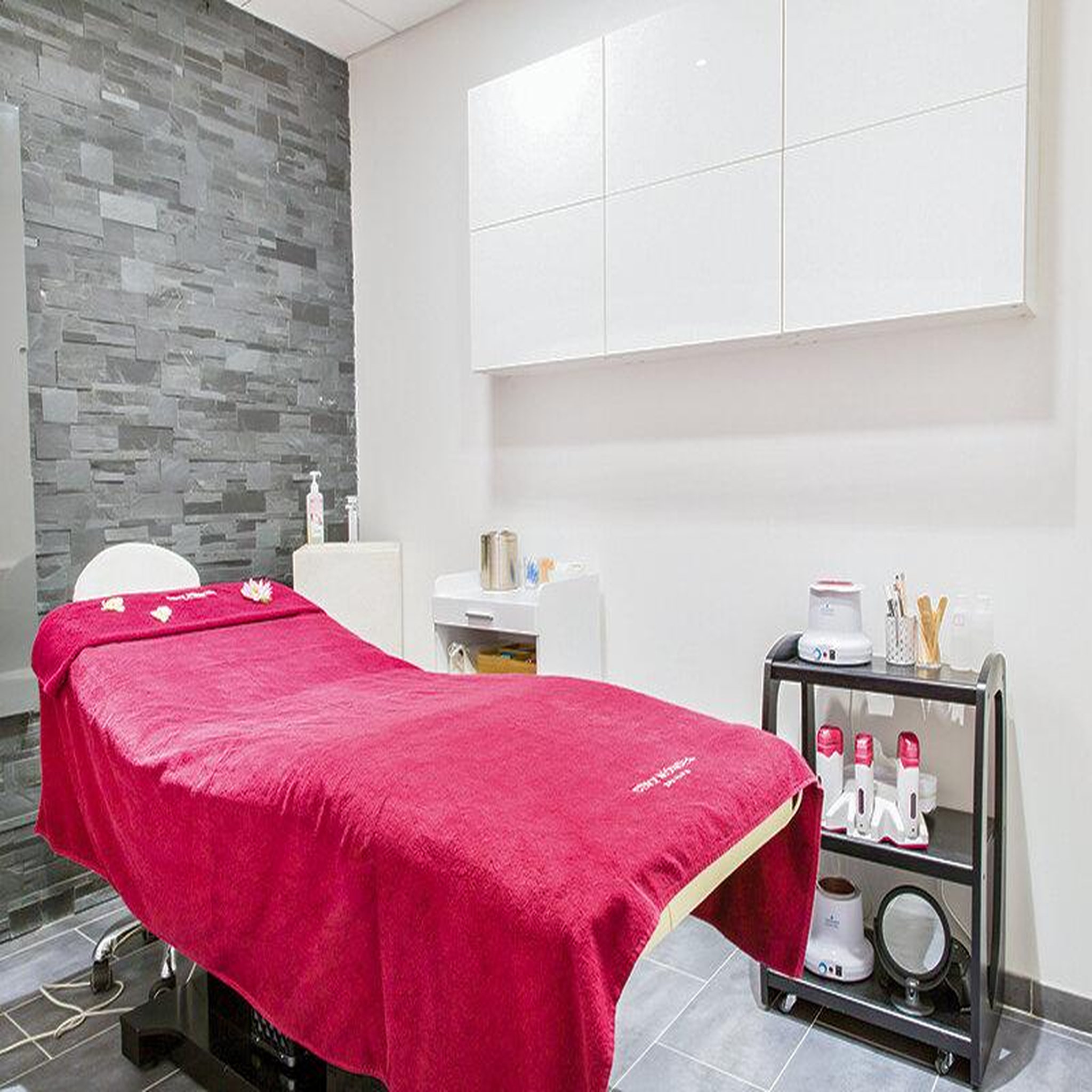 Voir la diapositive 2 : Smartbox Parenthèse bien-être à 2 avec gommage du corps et hammam relaxant - coffret cadeau bien-être