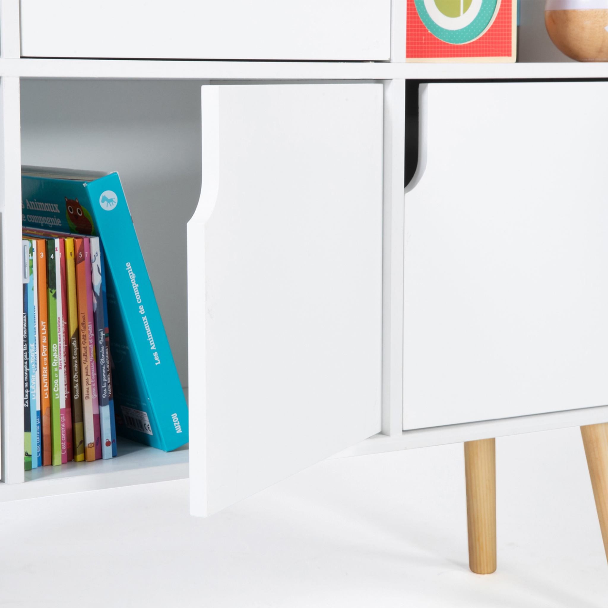 Voir la diapositive 5 : ID MARKET Meuble de rangement cube enfant emmie avec 6 cases en bois blanc