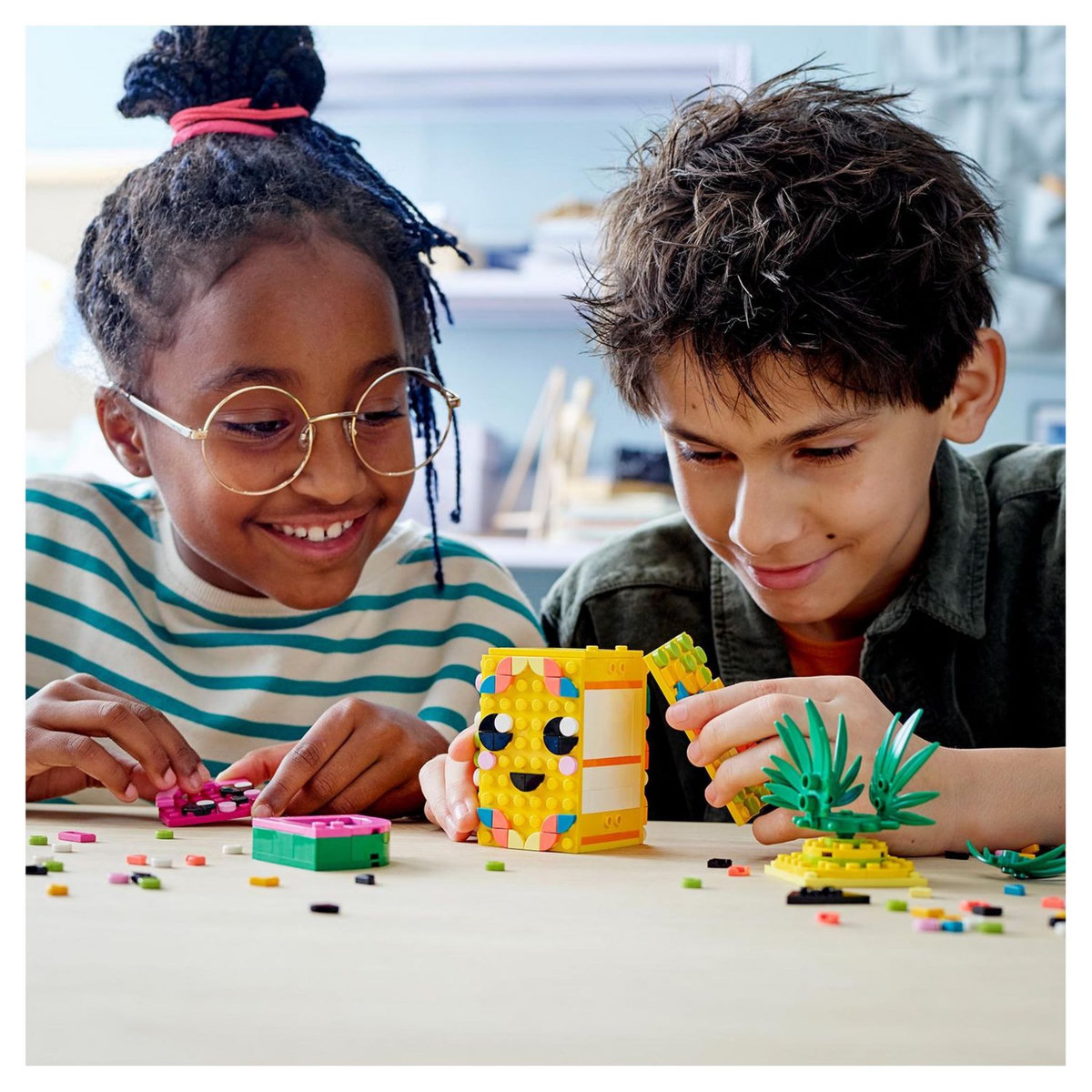 LEGO DOTS 41906 - Le pot à crayons Ananas