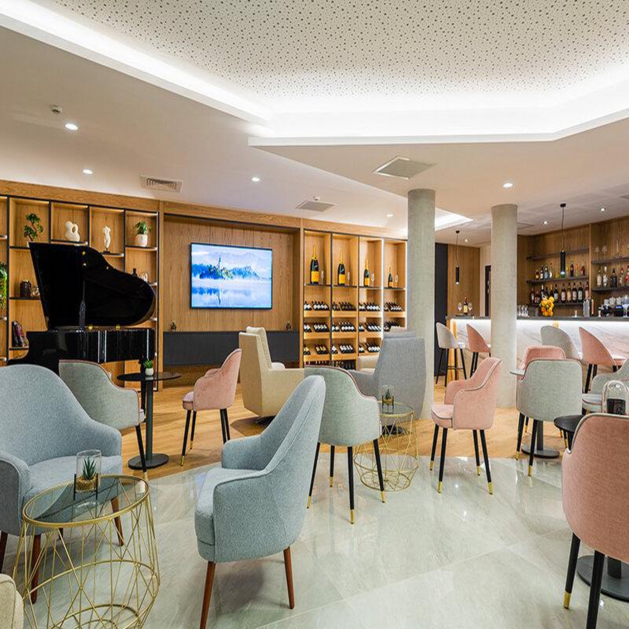 Voir la diapositive 4 : Smartbox 2 jours au brit hotel paris orly 4* - coffret cadeau séjour