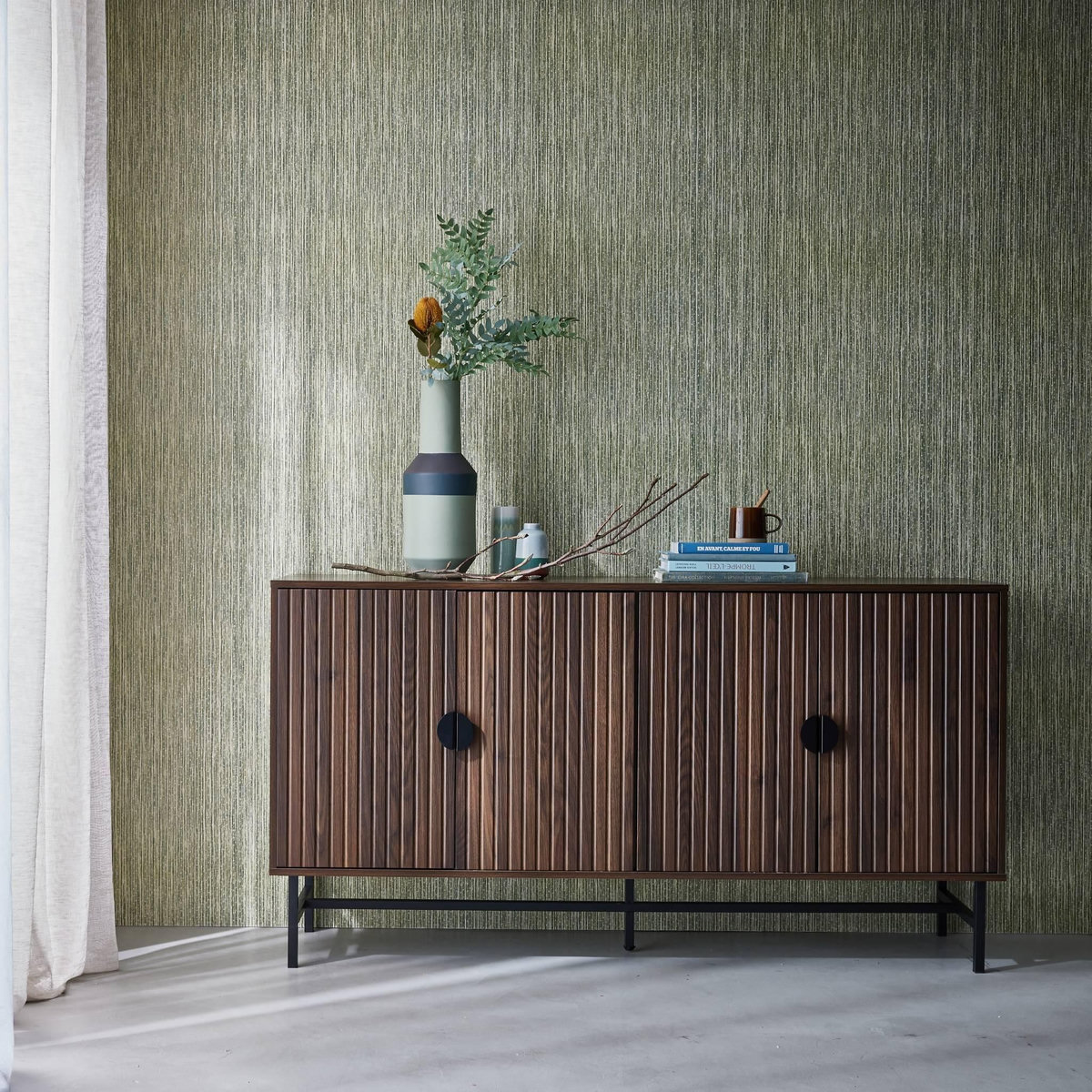 SWEEEK Buffet de rangement effet bois foncé. Bazalt. quatre portes. deux étagères. buffet haut. vaisselier. L 157.5 x l 39 x H 83cm