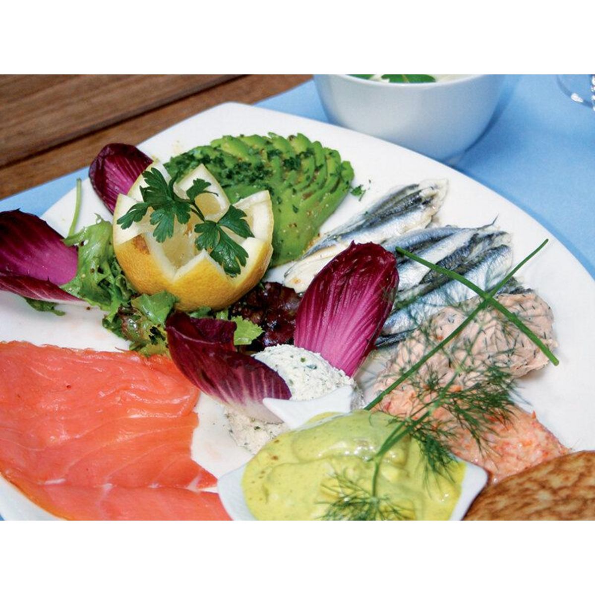 Smartbox Dîner Menu 3 Plats pour 2 personnes au Laksøn à Lille - Coffret Cadeau Gastronomie