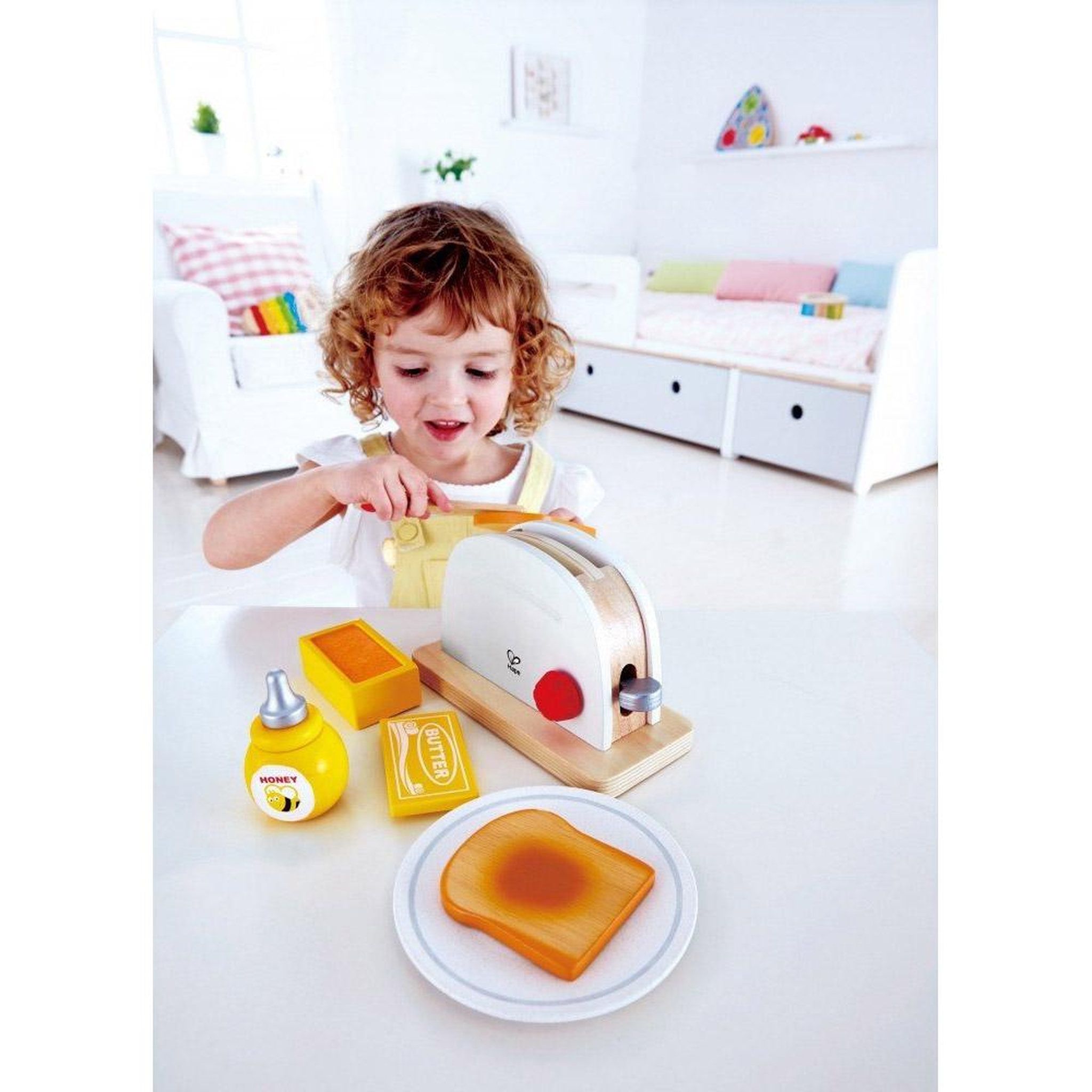 Voir la diapositive 3 : Hape Grille-Pain Blanc avec Fonction Saute-Tartines pour un Petit-Déjeuner Amusant