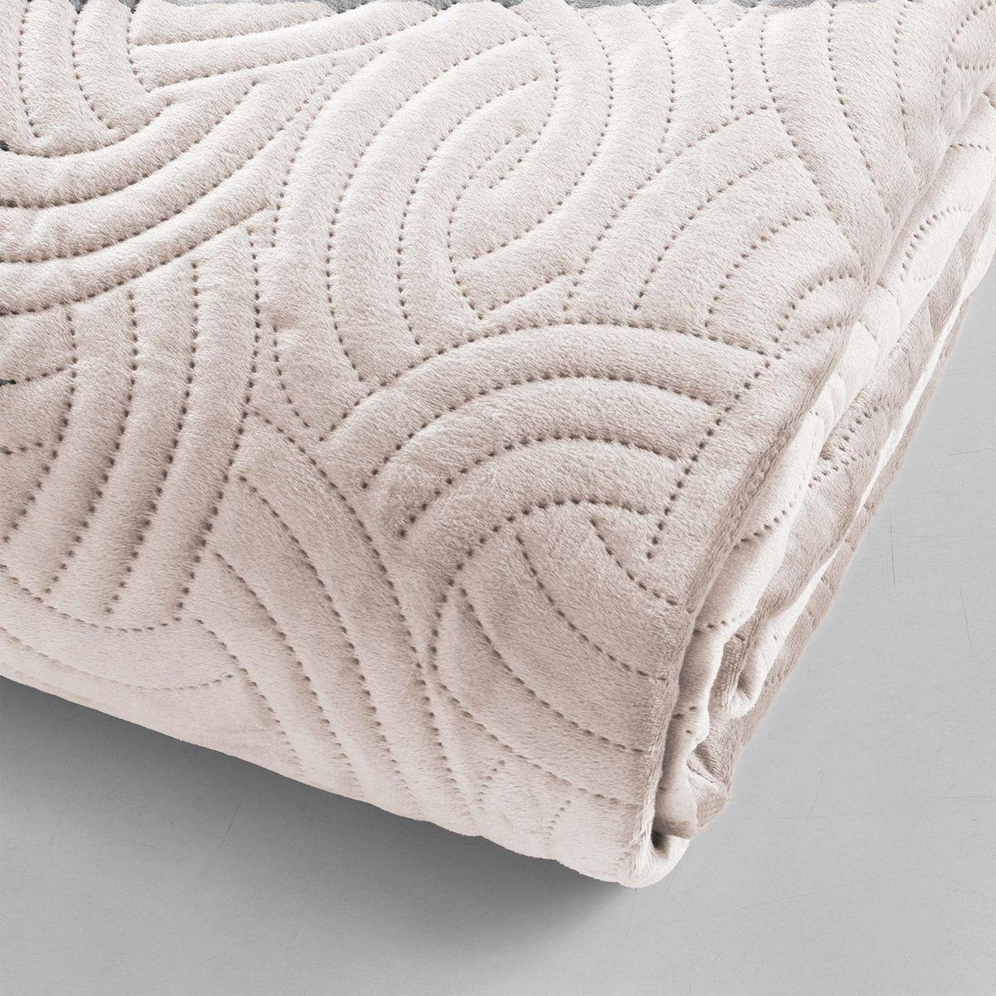 Voir la diapositive 3 : Douceur d'Intérieur Couvre-lit & 2 housses de coussin  solange  220x240cm naturel
