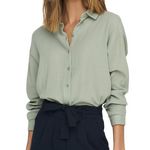 JACQUELINE DE YONG Chemise e Femme JDY Theis. Coloris disponibles : Vert