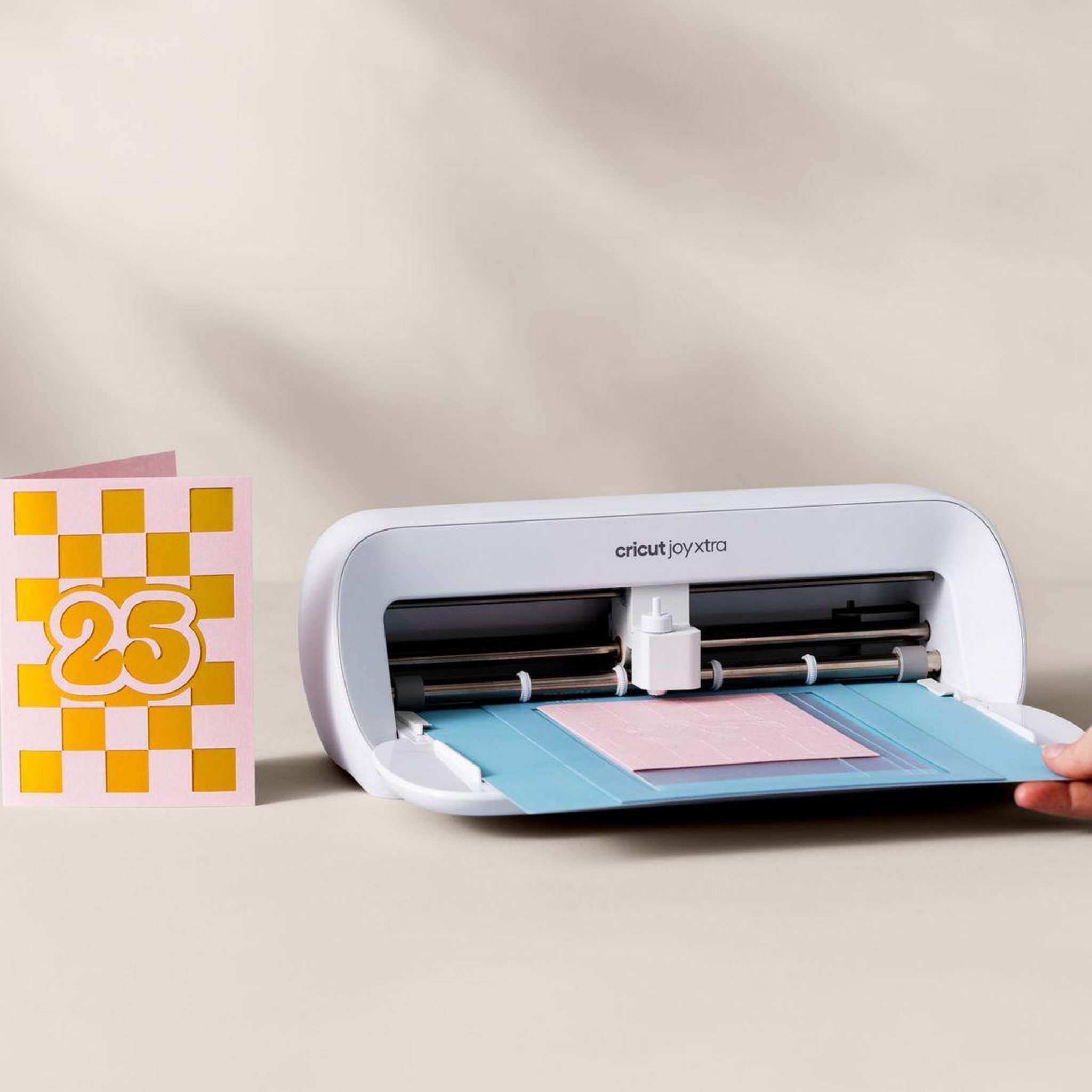 Voir la diapositive 3 : CRICUT Tapis de cartes pour personnalisation