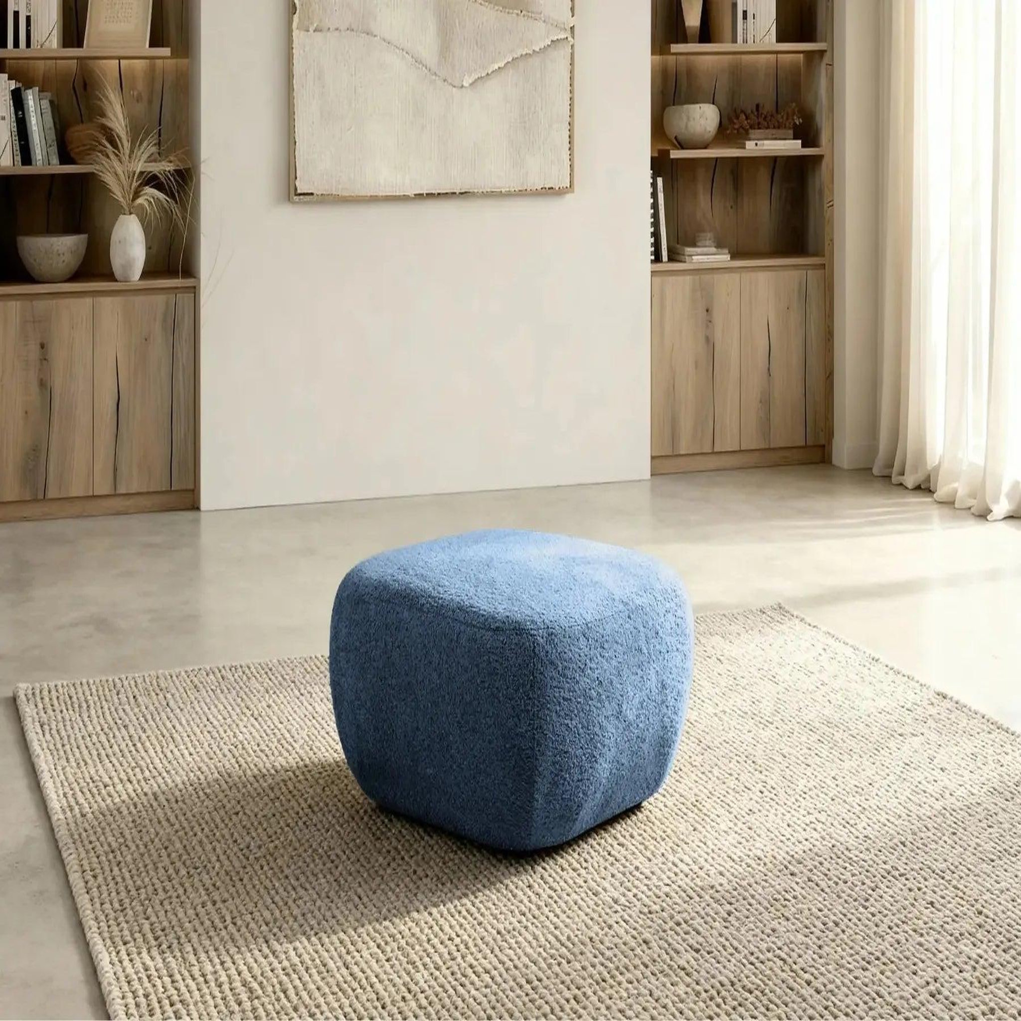 Voir la diapositive 2 : CASANOVA PARIS Santiago - pouf tissu bouclette
