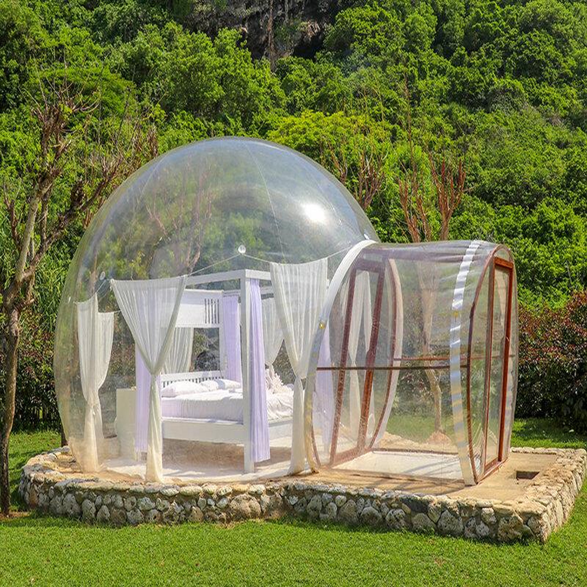 Voir la diapositive 4 : Smartbox 2 jours insolites dans une bulle - Coffret Cadeau Séjour