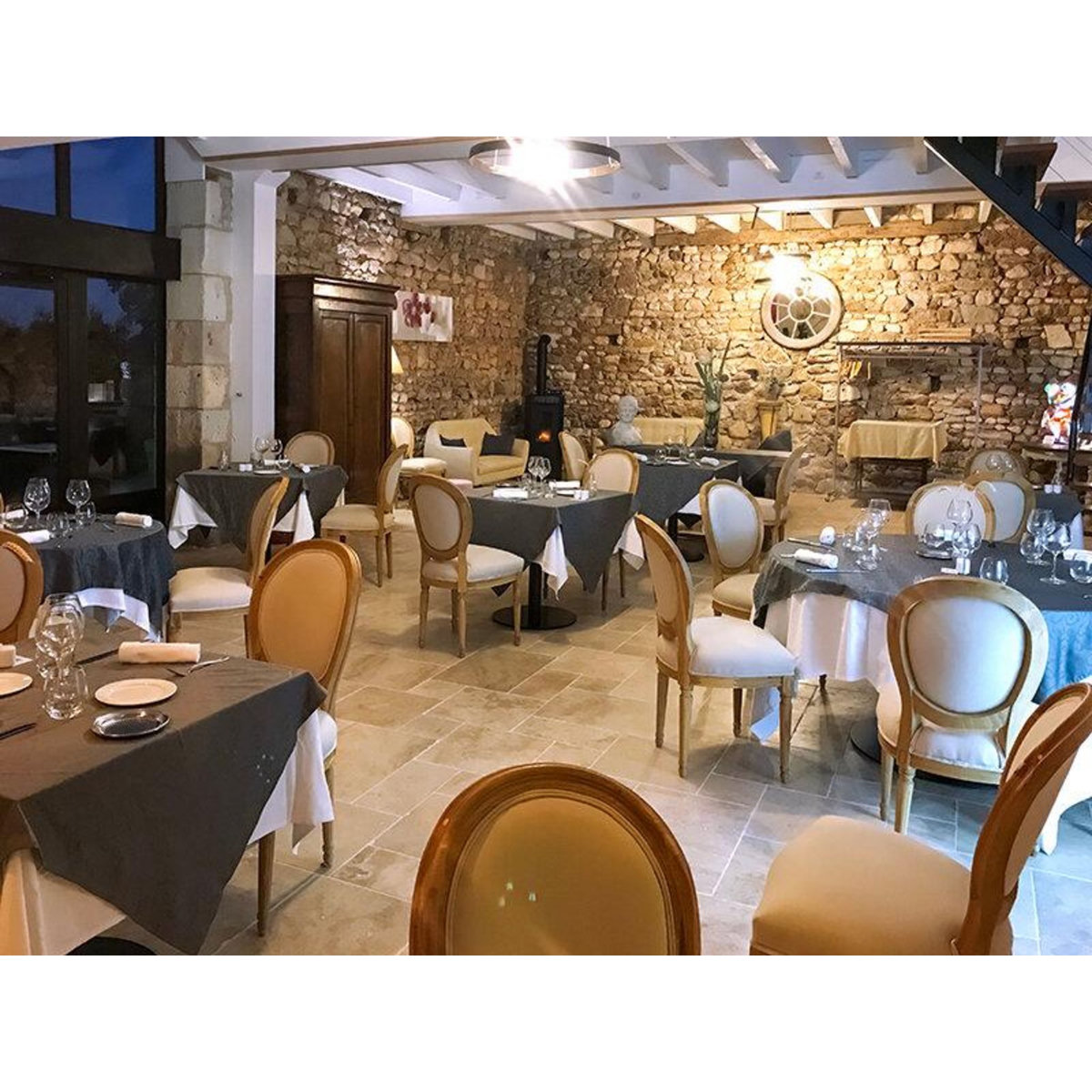 Smartbox Séjour de charme en hôtel 4* près de Poitiers avec dîner aux saveurs du terroir - Coffret Cadeau Séjour