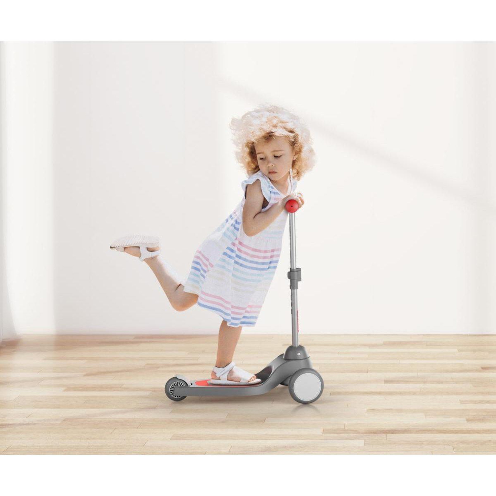 Voir la diapositive 3 : QPLAY Trottinette  mika rose